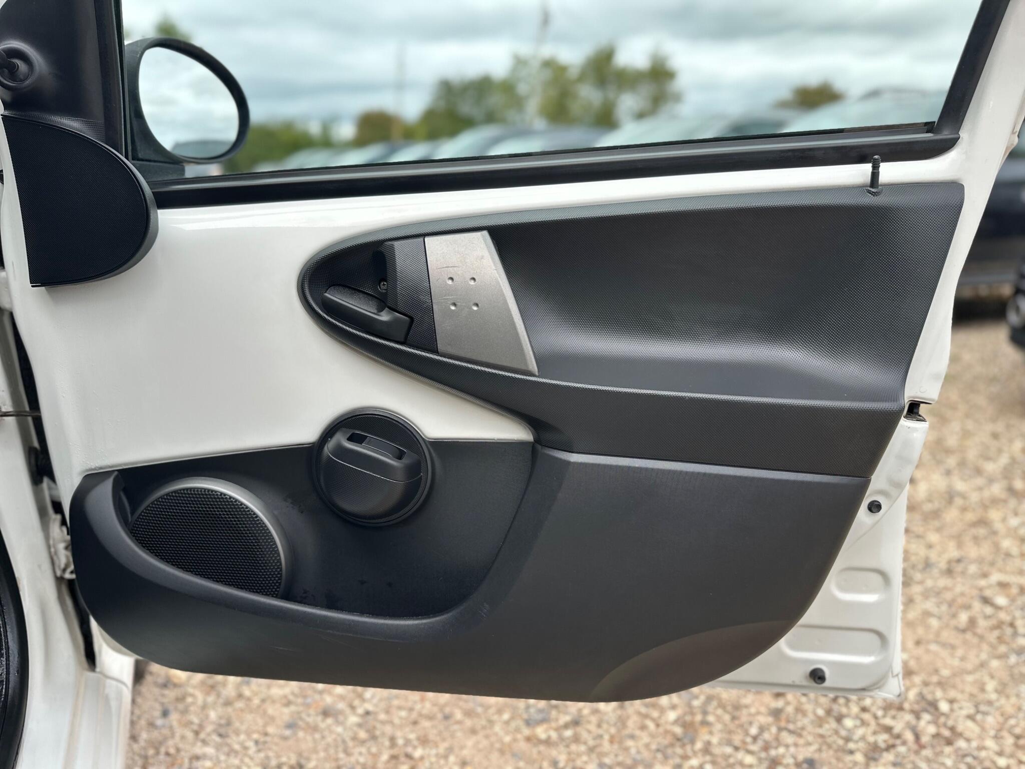 Toyota Aygo view 48