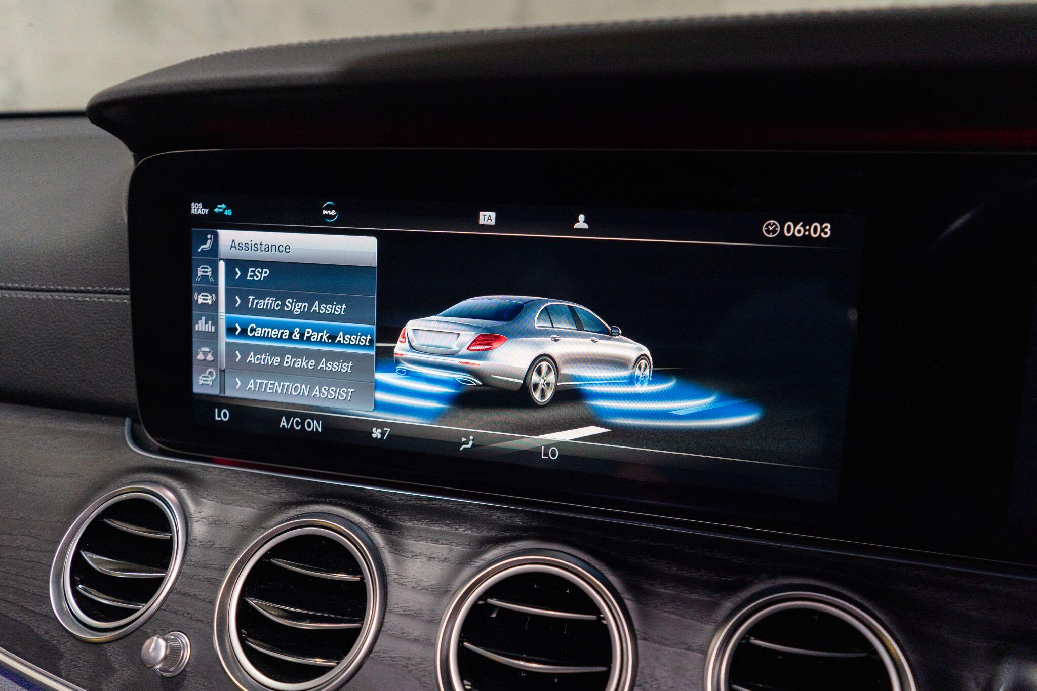 Mercedes-Benz E-Class view 24