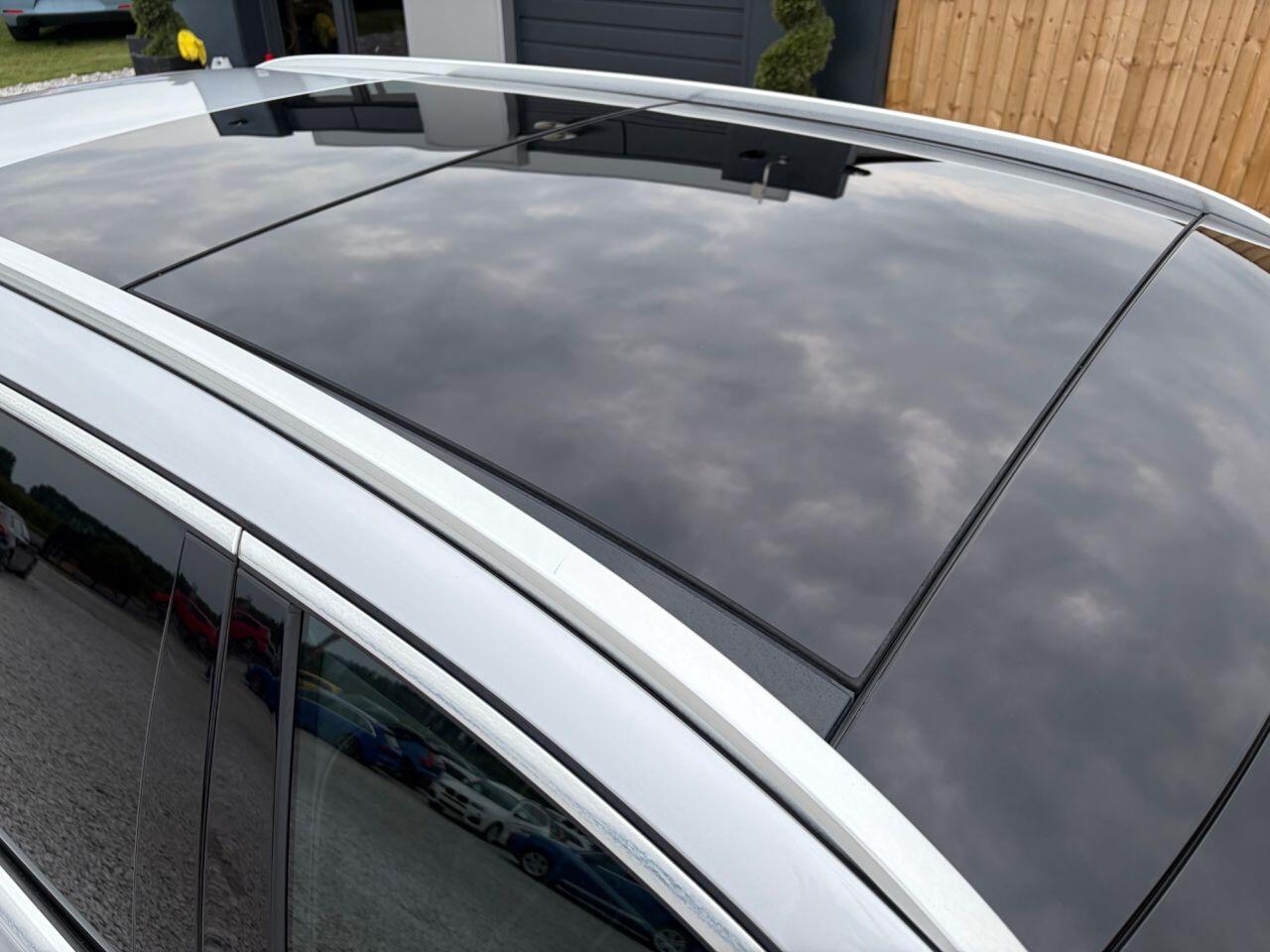 Mercedes-Benz C-Class view 31