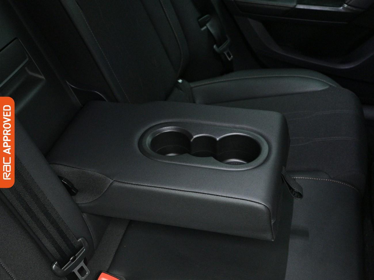 Cupra Leon view 26