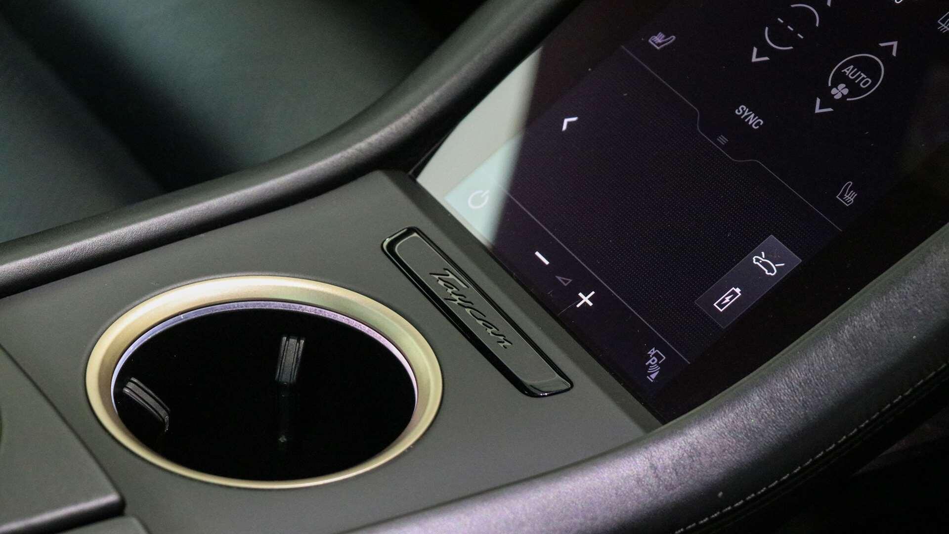 Porsche Taycan view 22