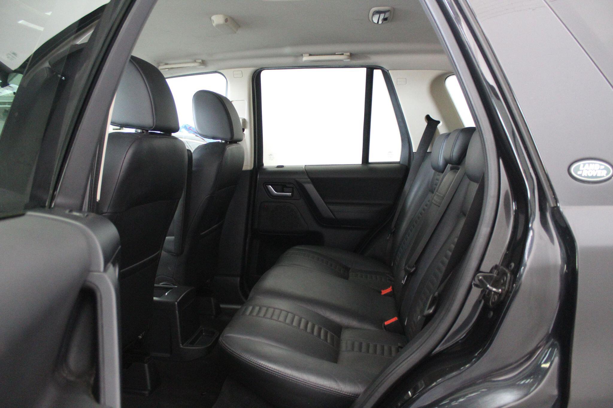 Land Rover Freelander view 50