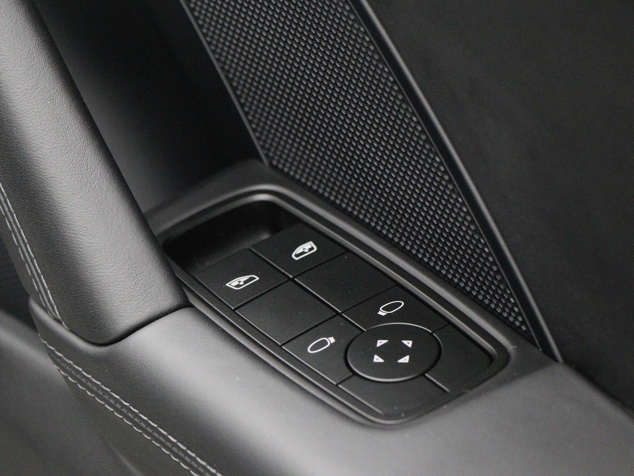Porsche 911 view 35