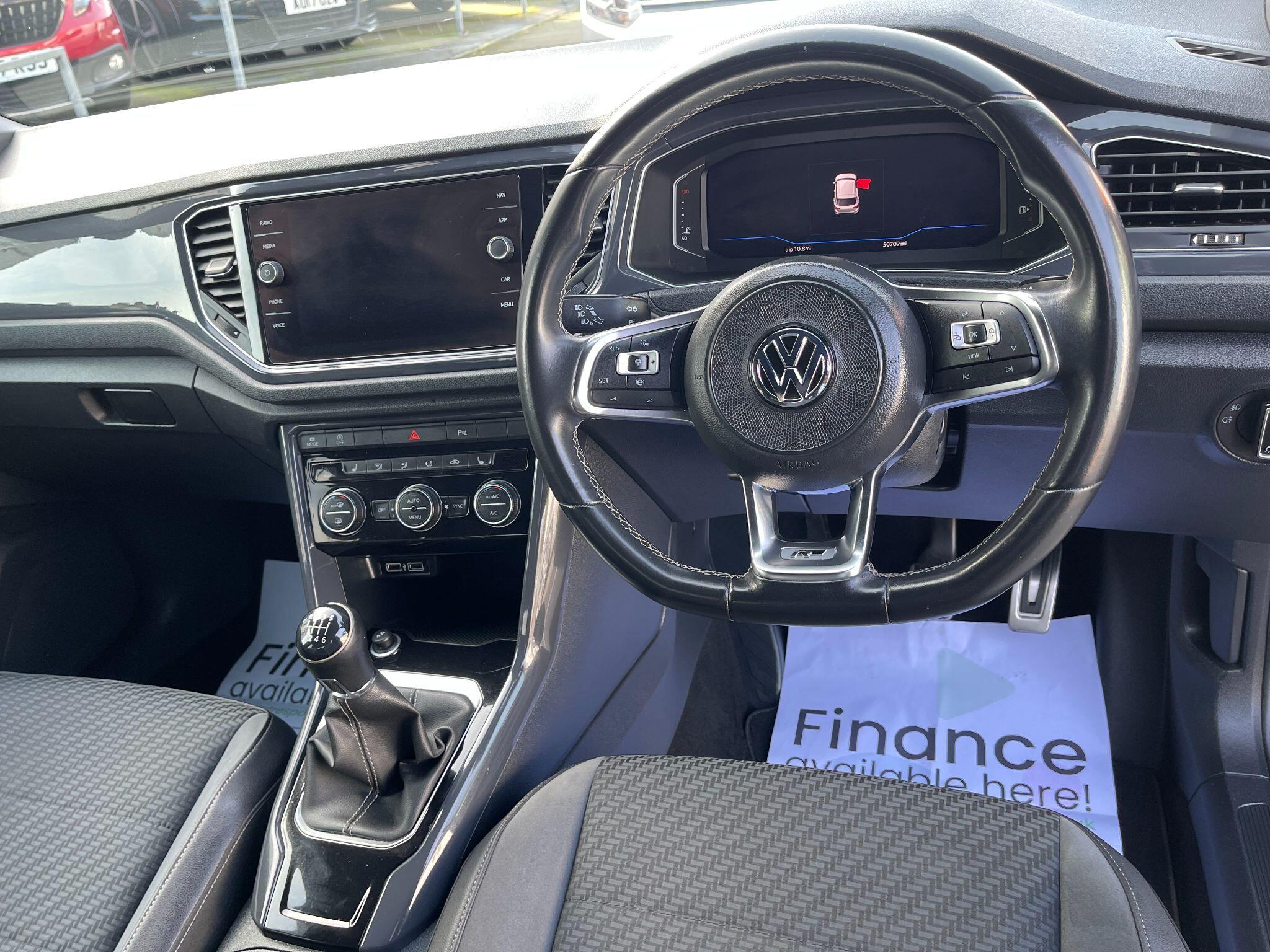 Volkswagen T-Roc view 29