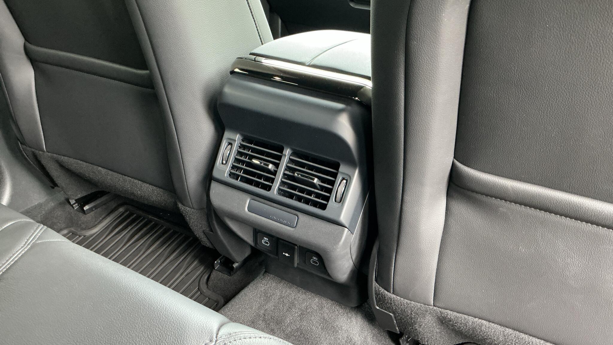 Land Rover Range Rover Evoque view 18
