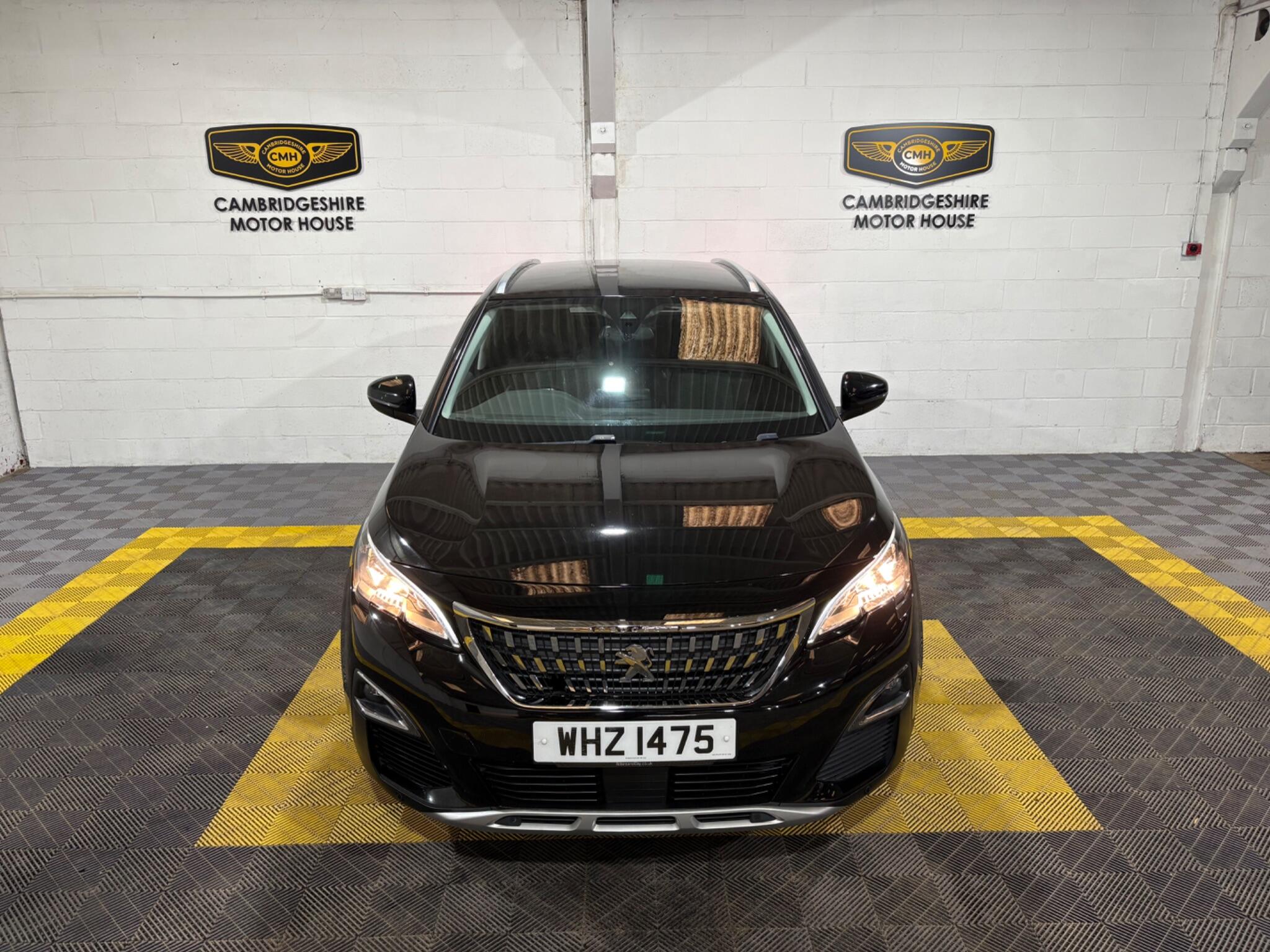 Peugeot 3008 view 2