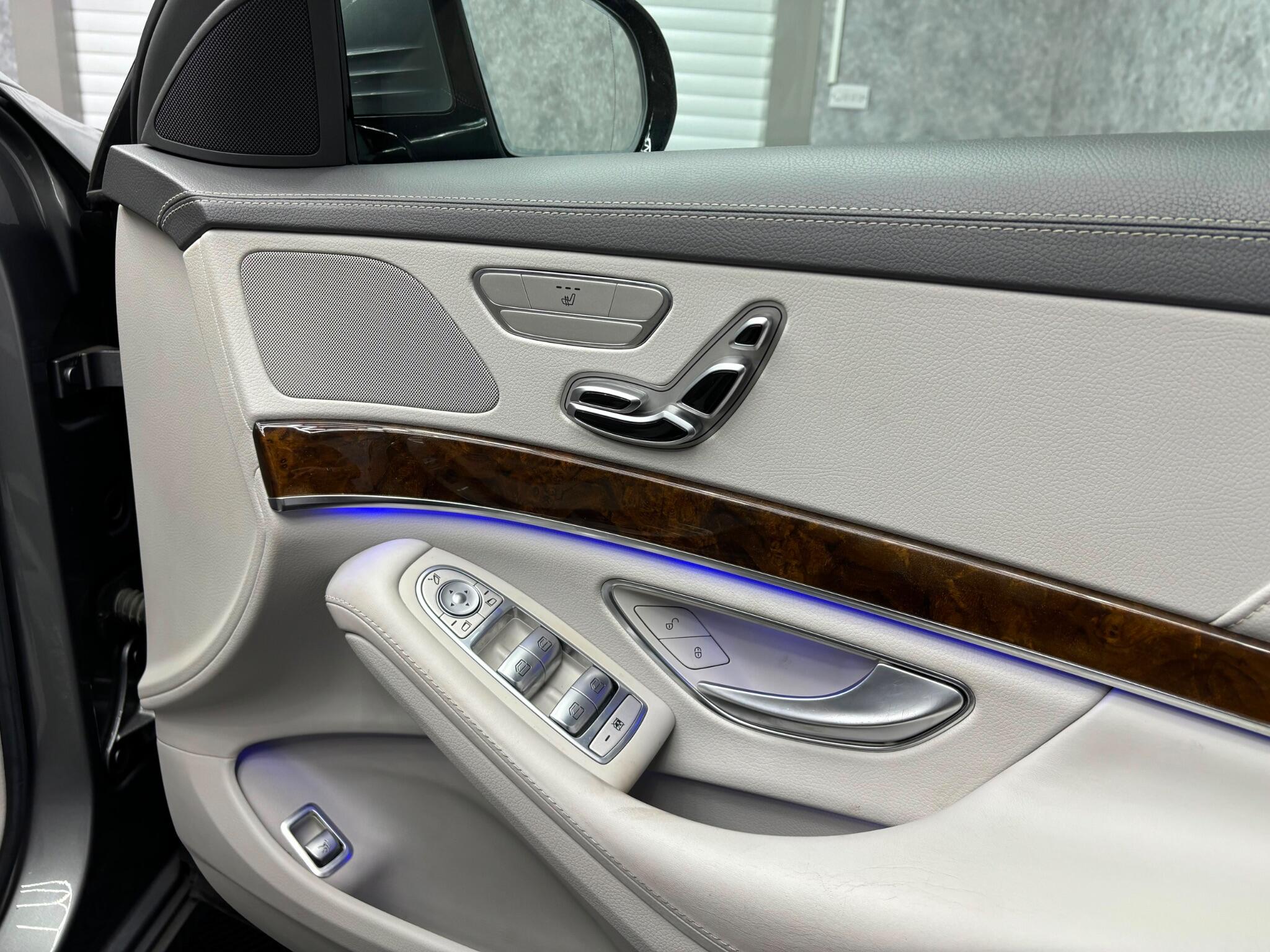 Mercedes-Benz S Class view 39