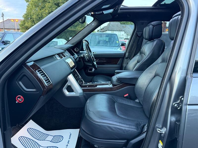 Land Rover Range Rover view 25