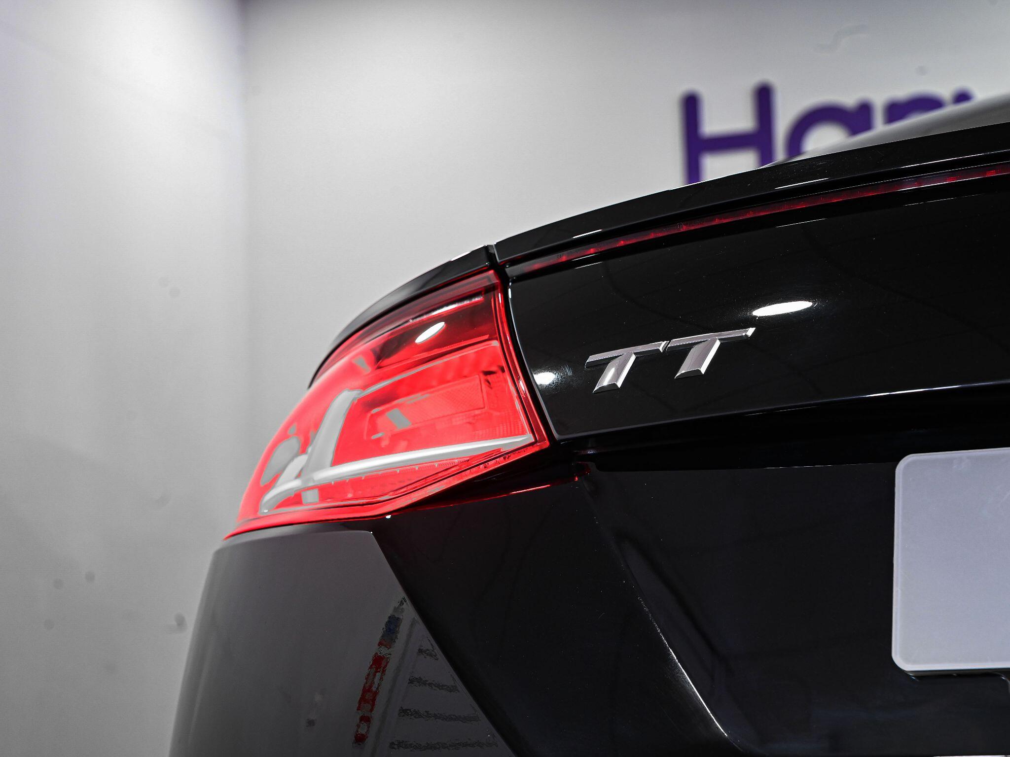 Audi TT view 19