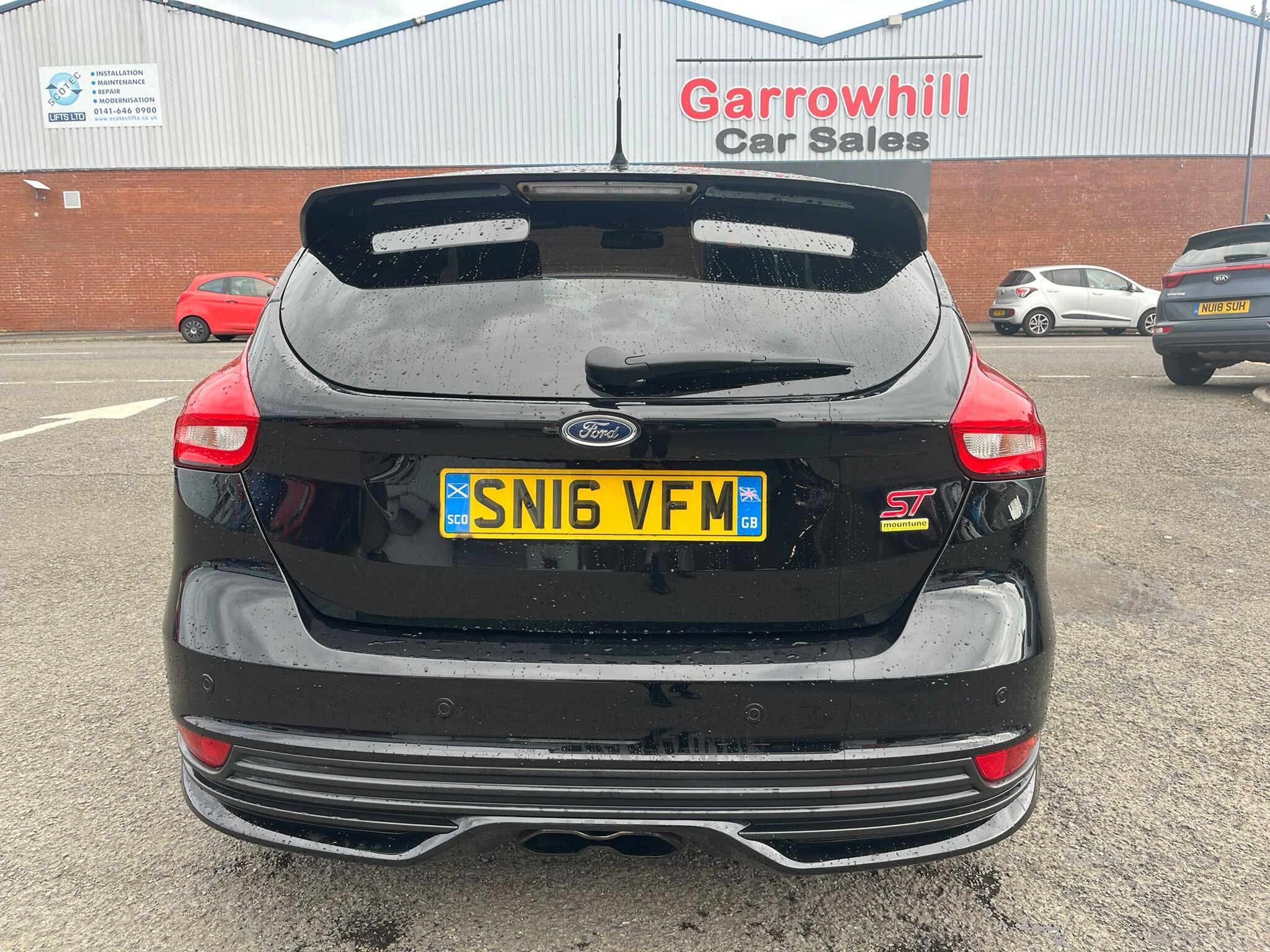 Ford Focus view 6