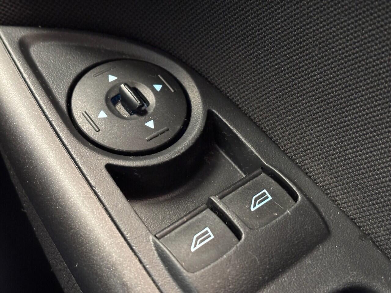 Ford Focus view 43