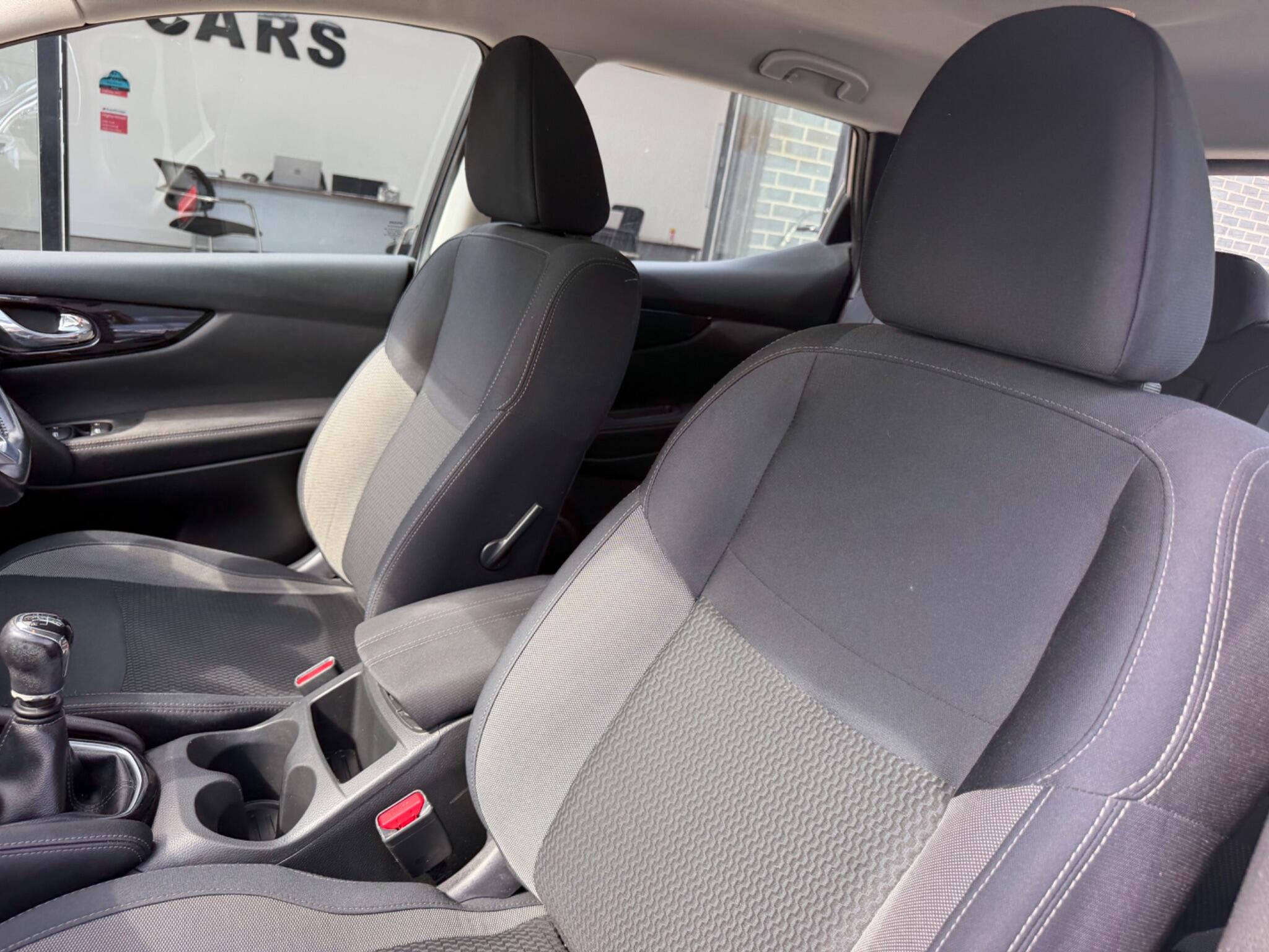 Nissan Qashqai view 16
