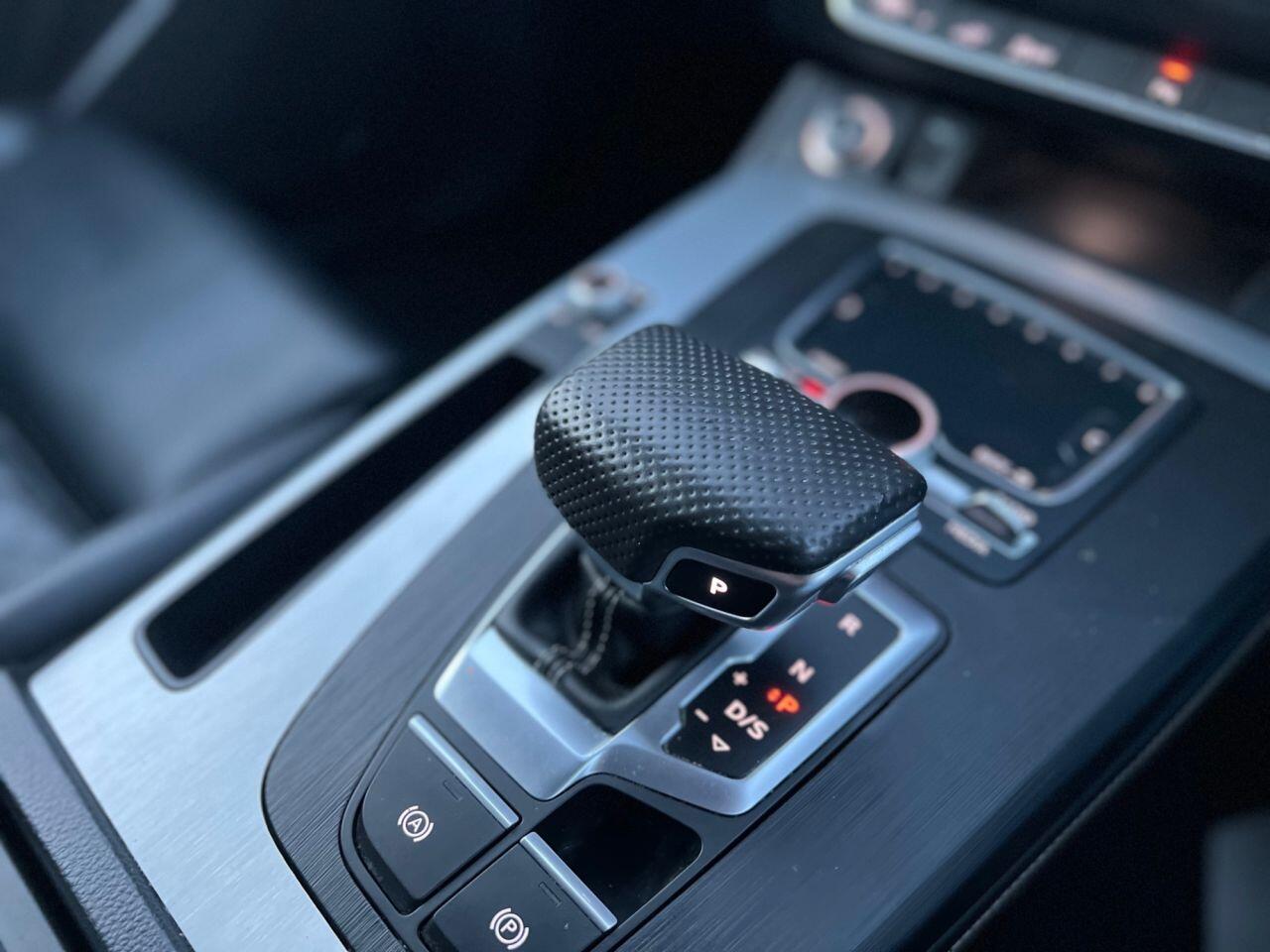 Audi Q5 view 19