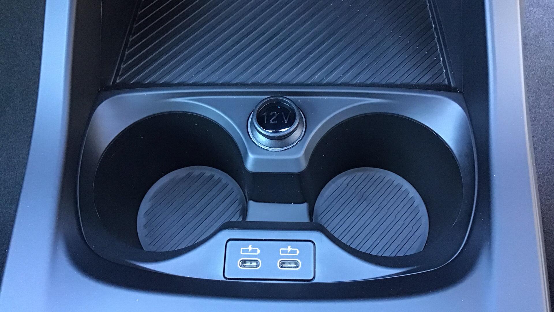 BMW 2 Series view 21