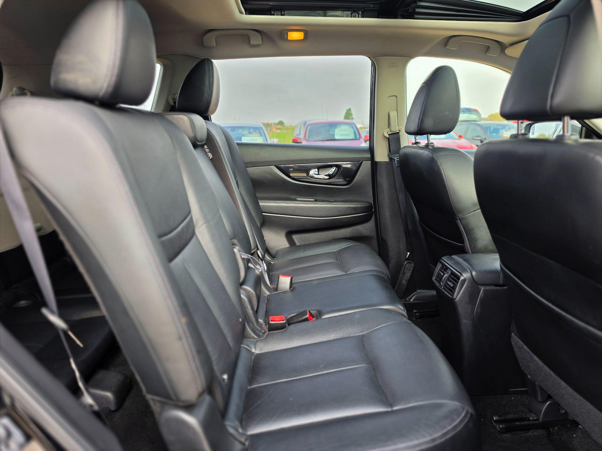 Nissan X-Trail view 9