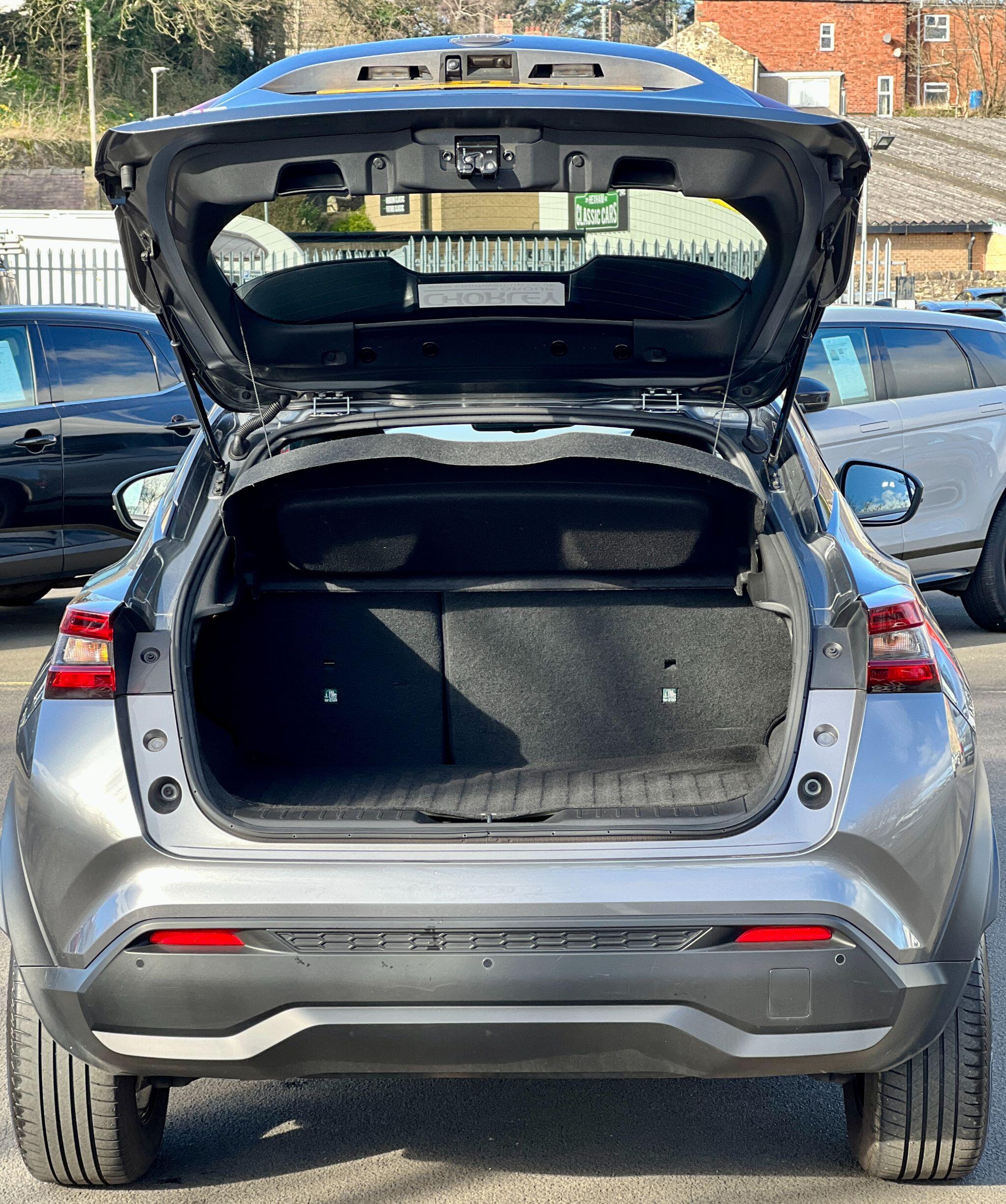 Nissan Juke view 30