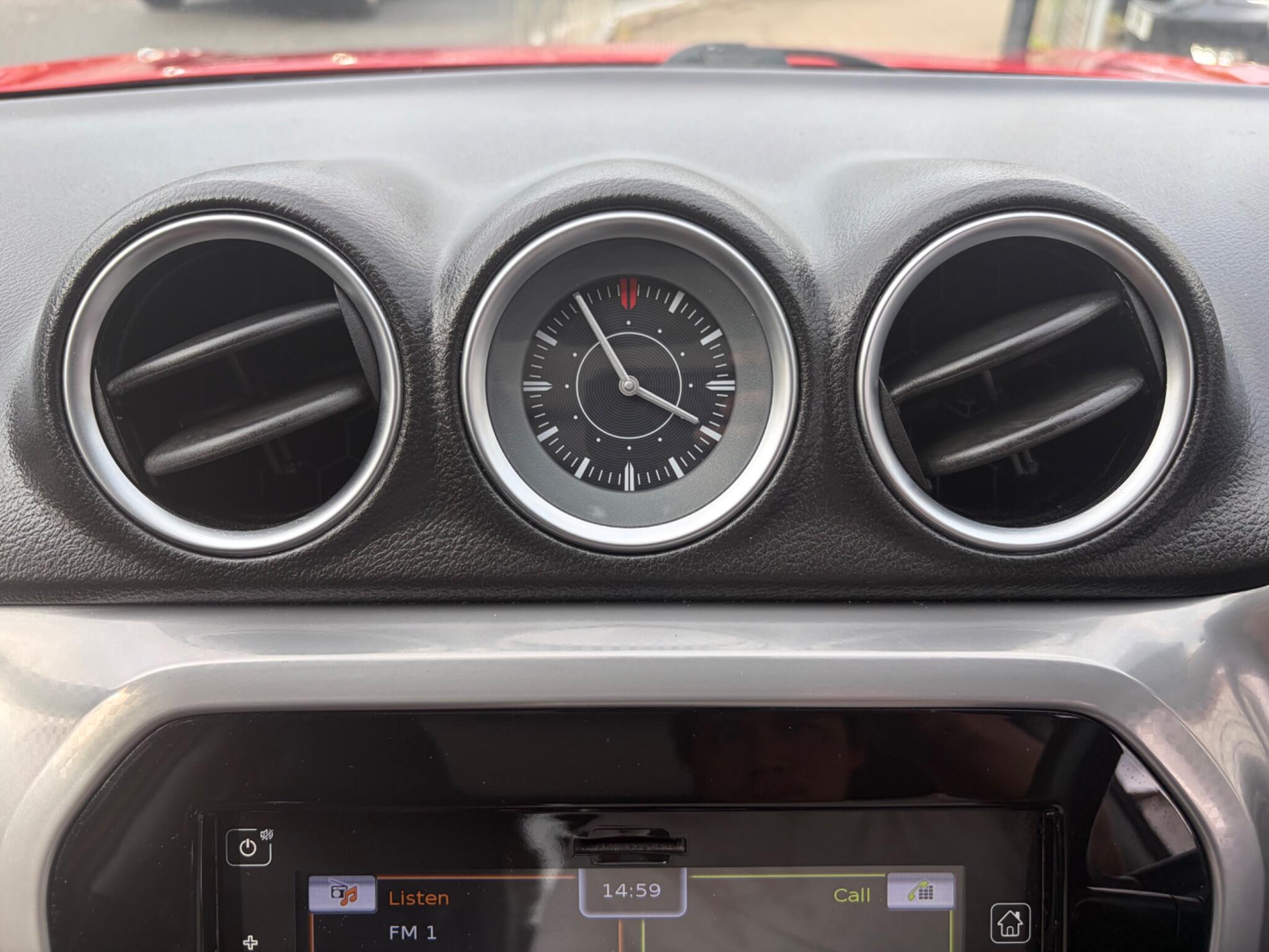 Suzuki Vitara view 53