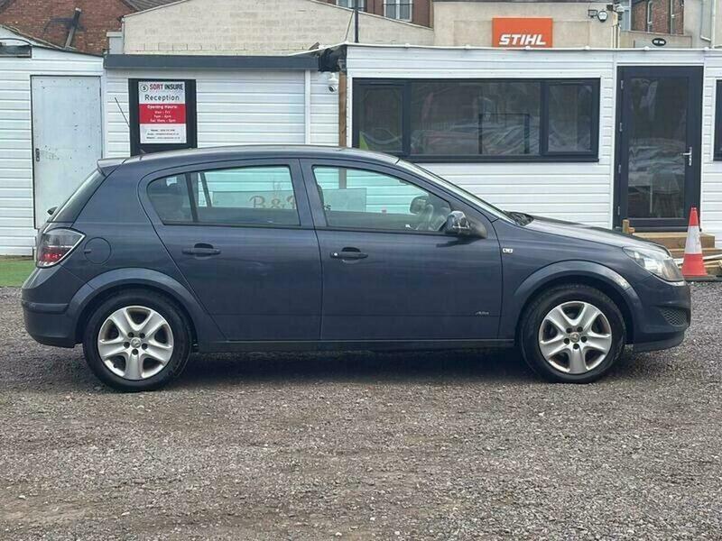 2011 Vauxhall Astra 1.6 16v Active Euro 5 5dr • 145,000 miles image 8