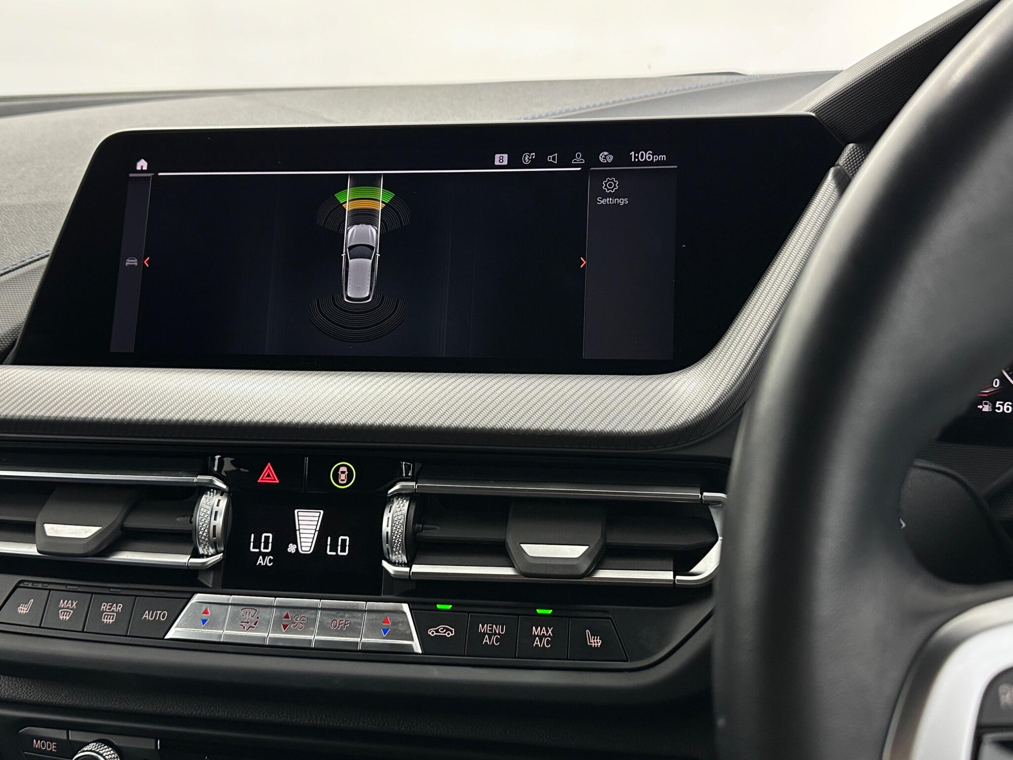 BMW 1 Series view 25
