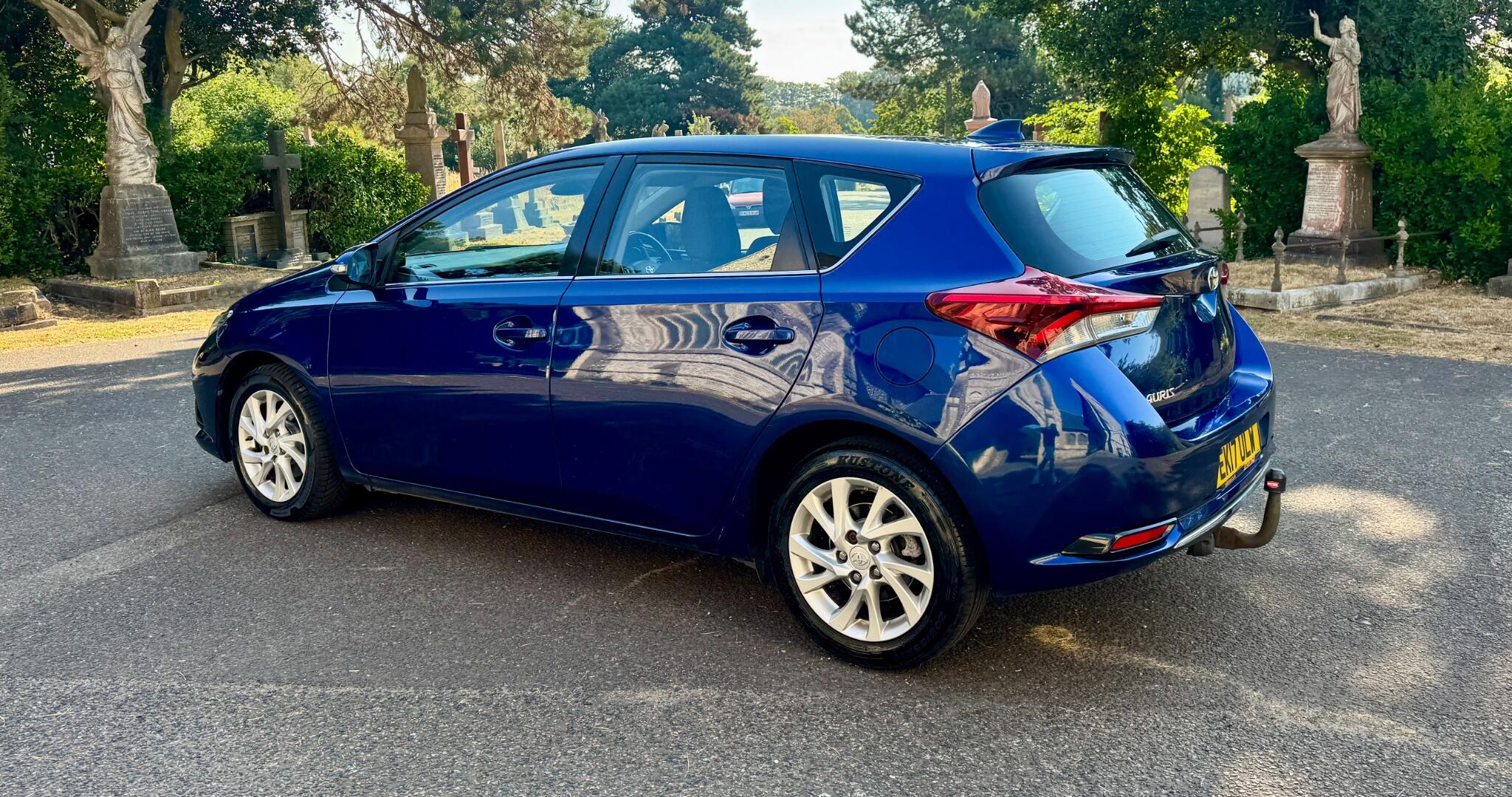 Toyota Auris view 11