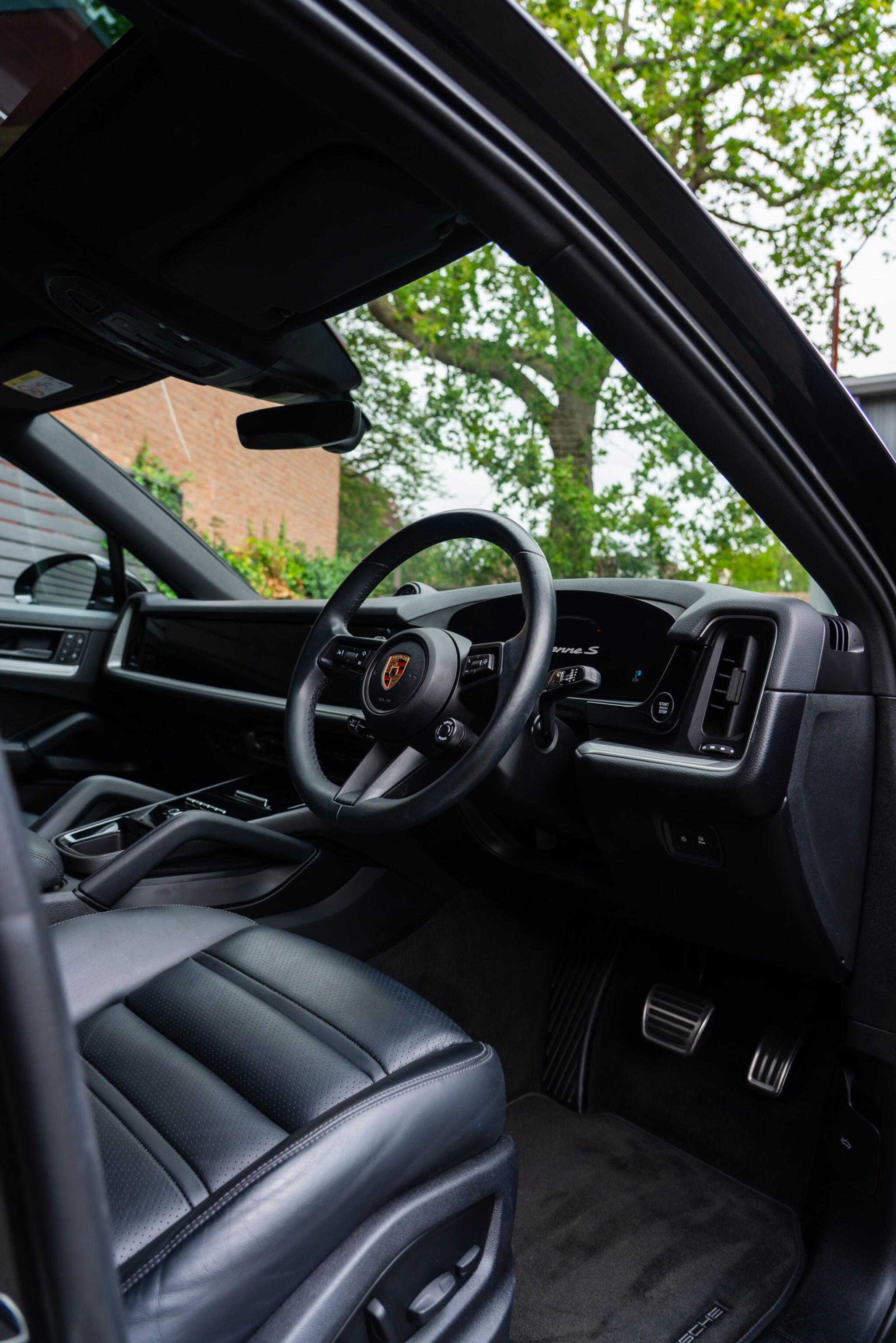 Porsche Cayenne view 15