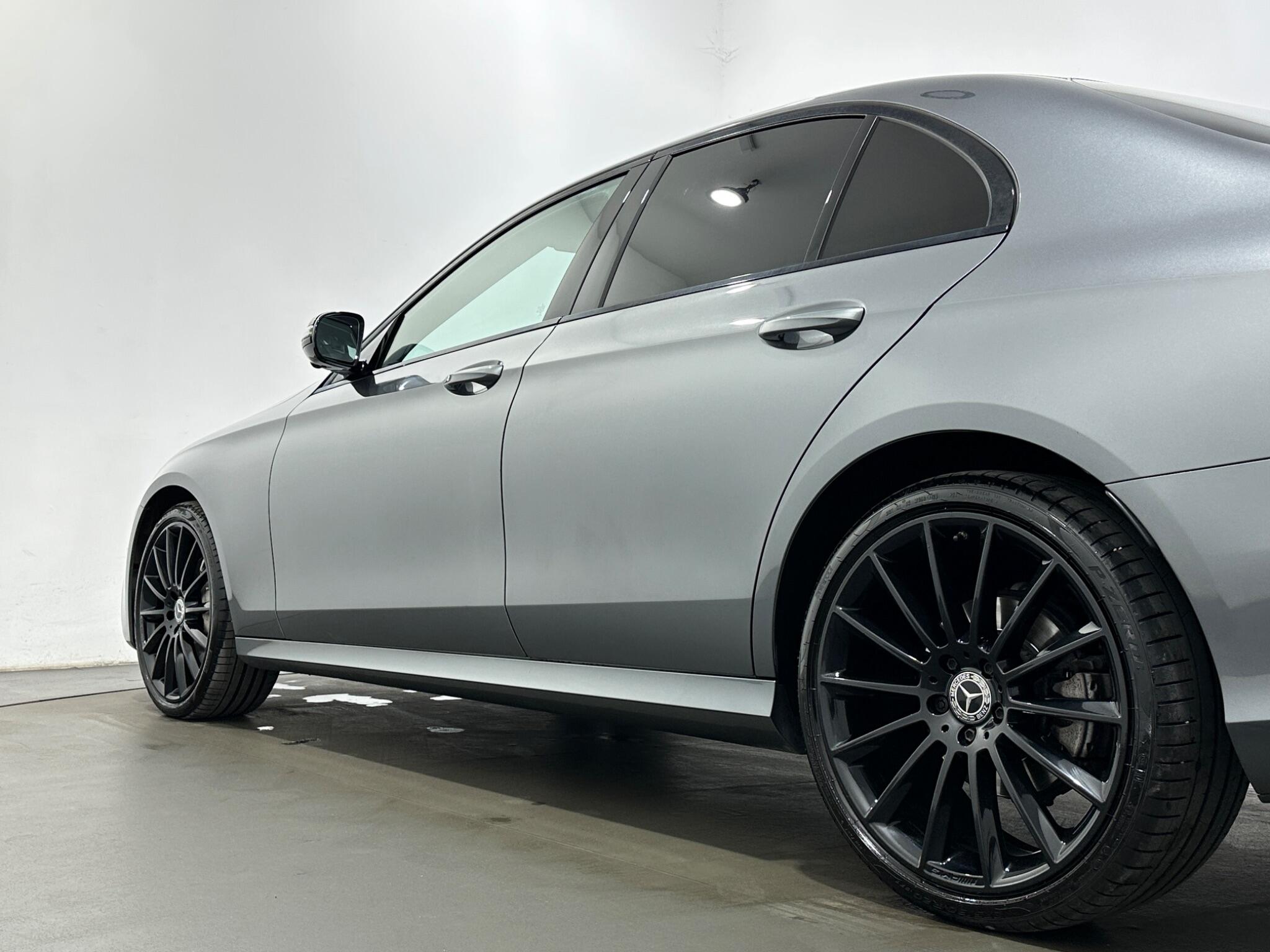 Mercedes-Benz E-Class view 51