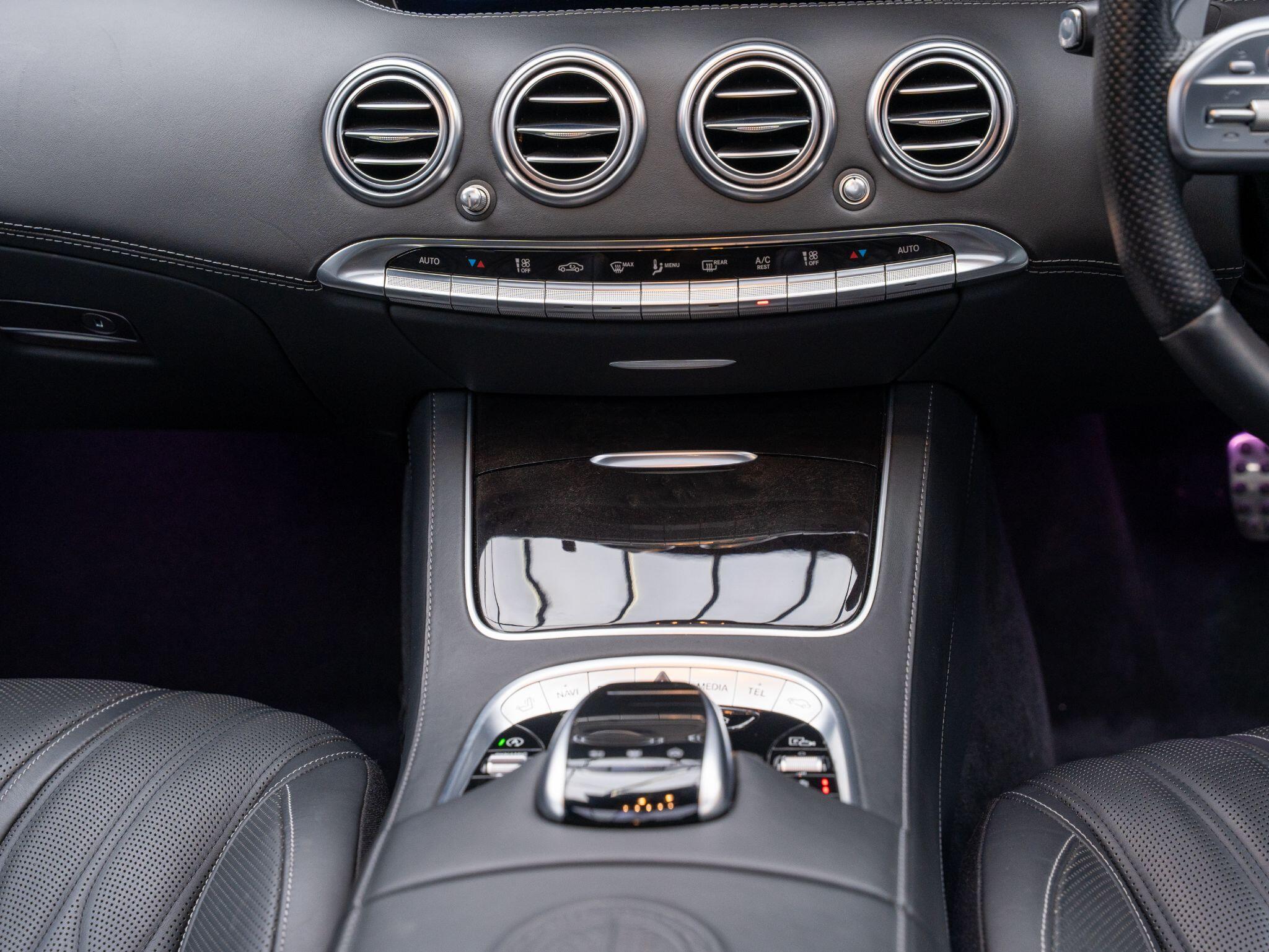Mercedes-Benz S-Class view 52
