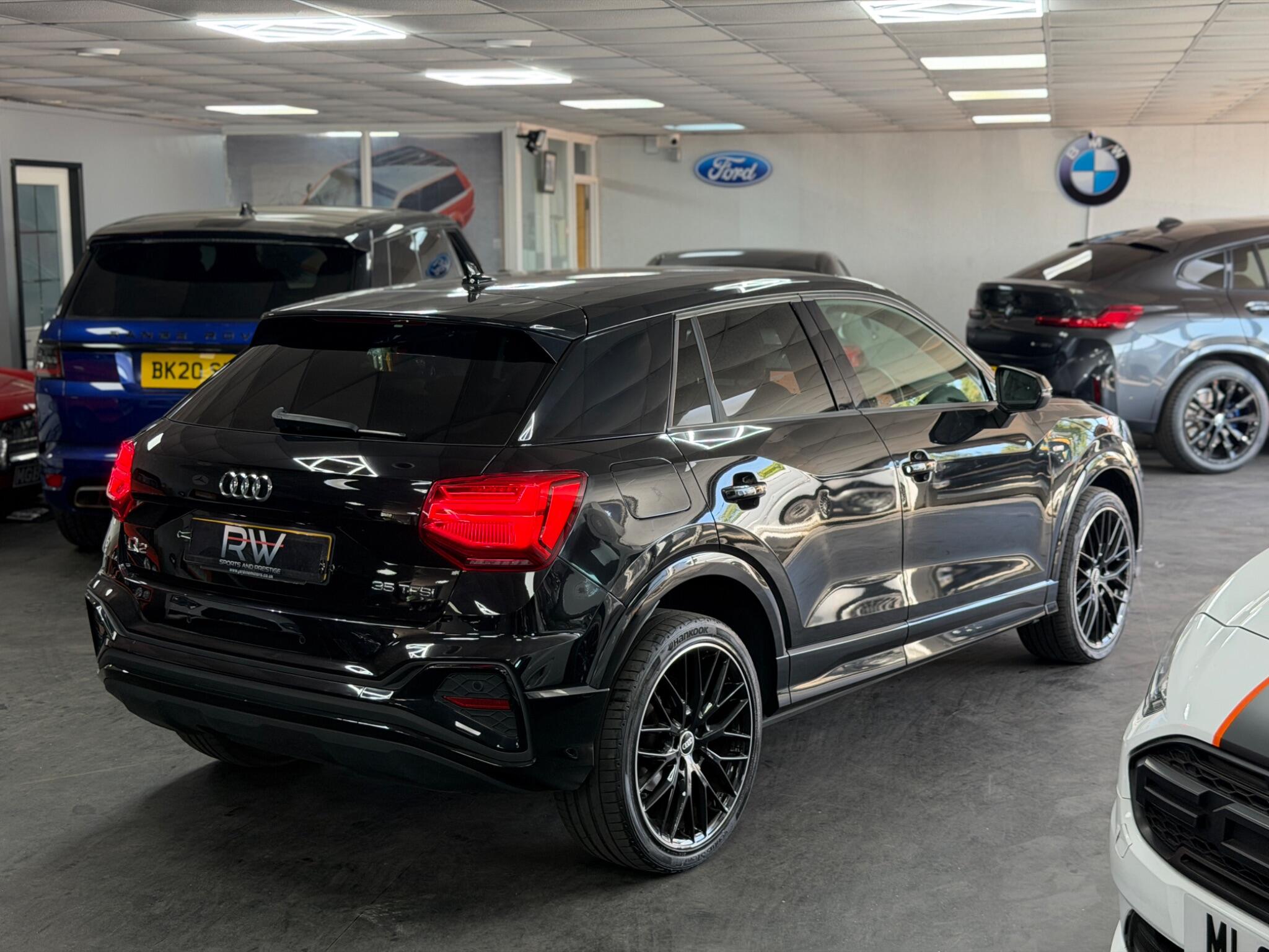 Audi Q2 view 38