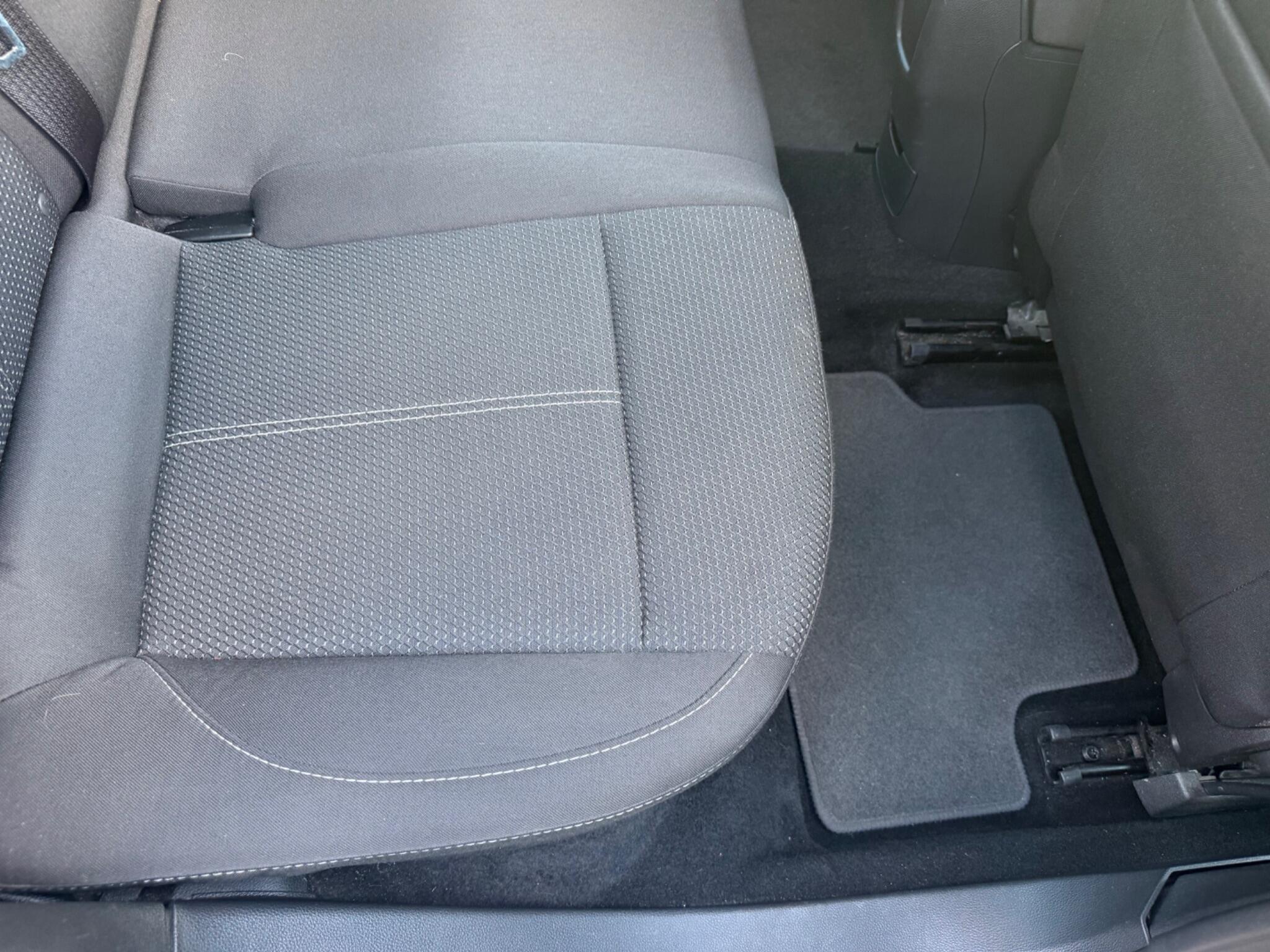 Vauxhall Astra view 18