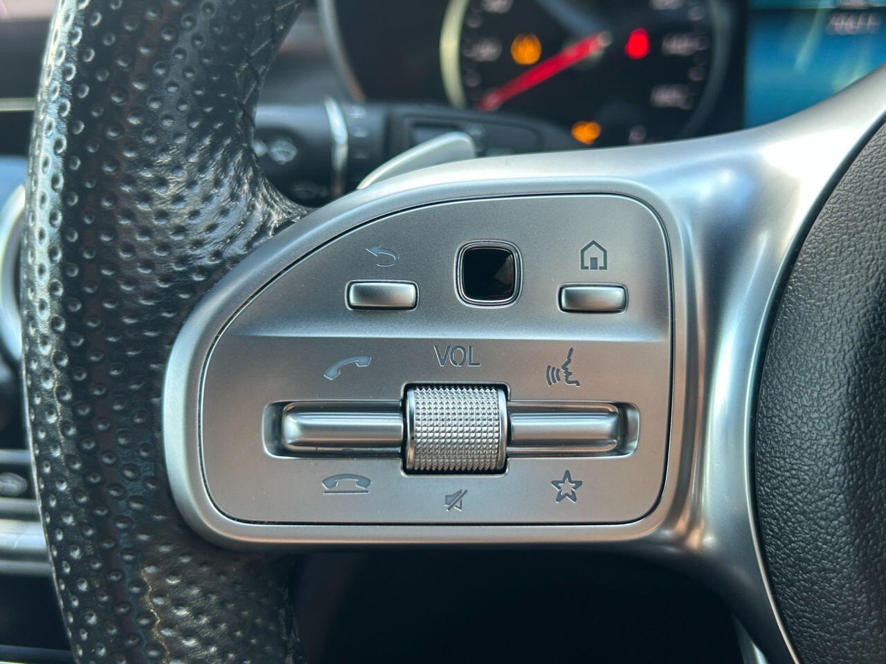 Mercedes-Benz C Class view 27