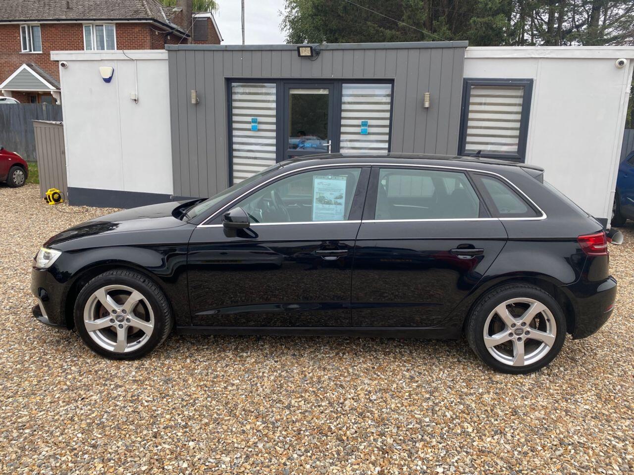 Audi A3 view 8
