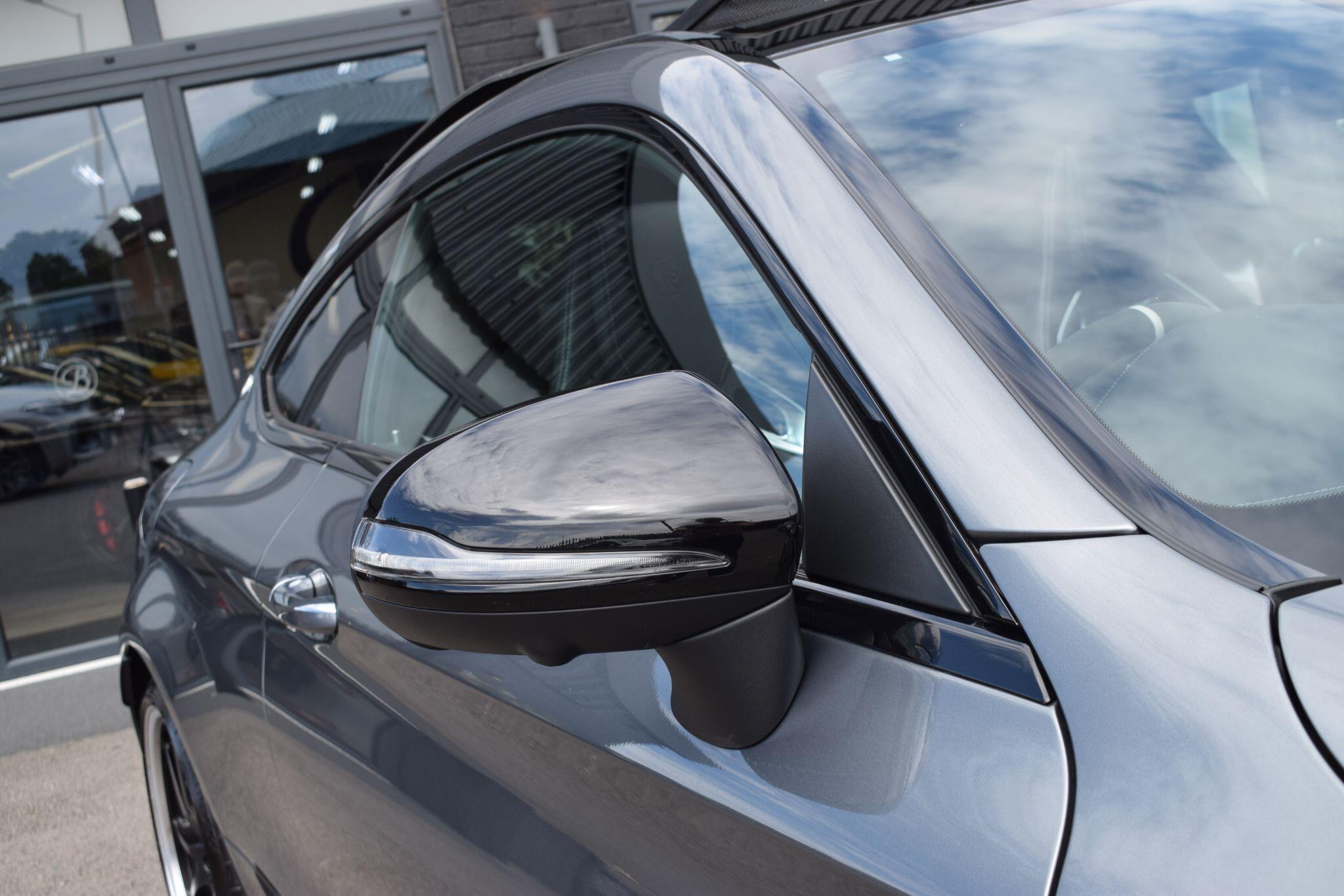 Mercedes-Benz C-Class view 47