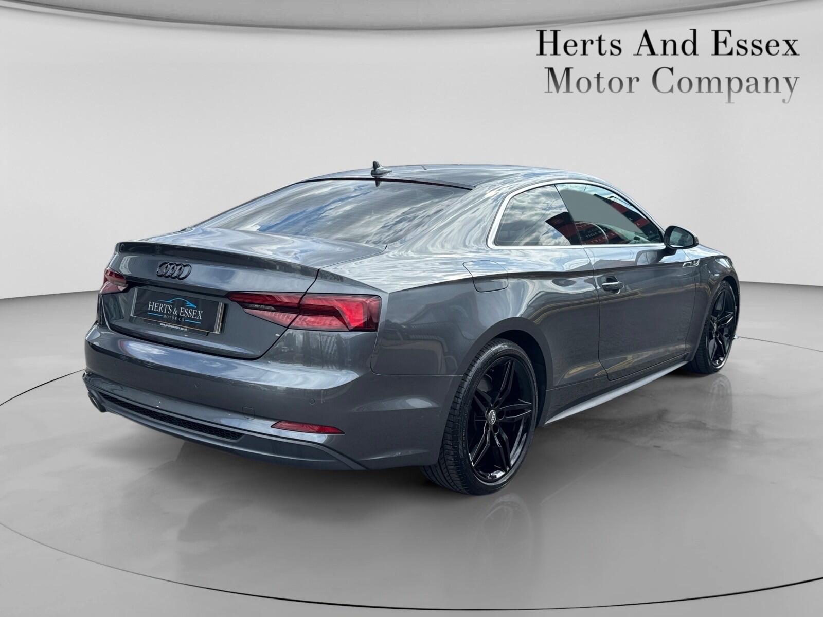 Audi A5 view 9