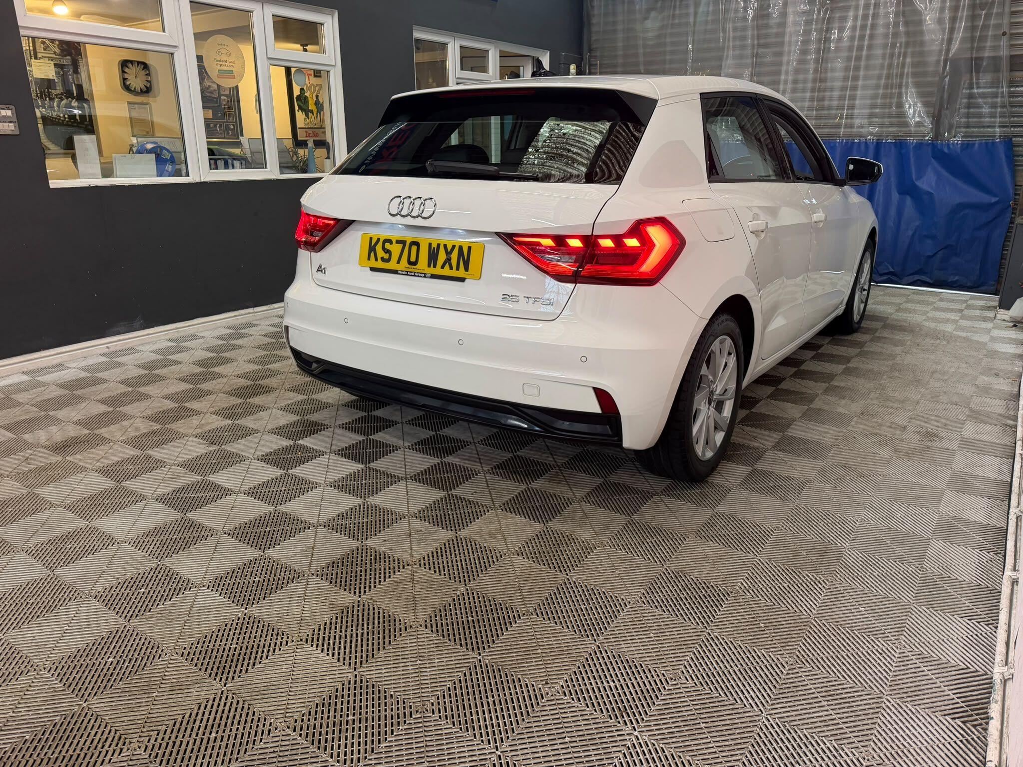 Audi A1 view 19