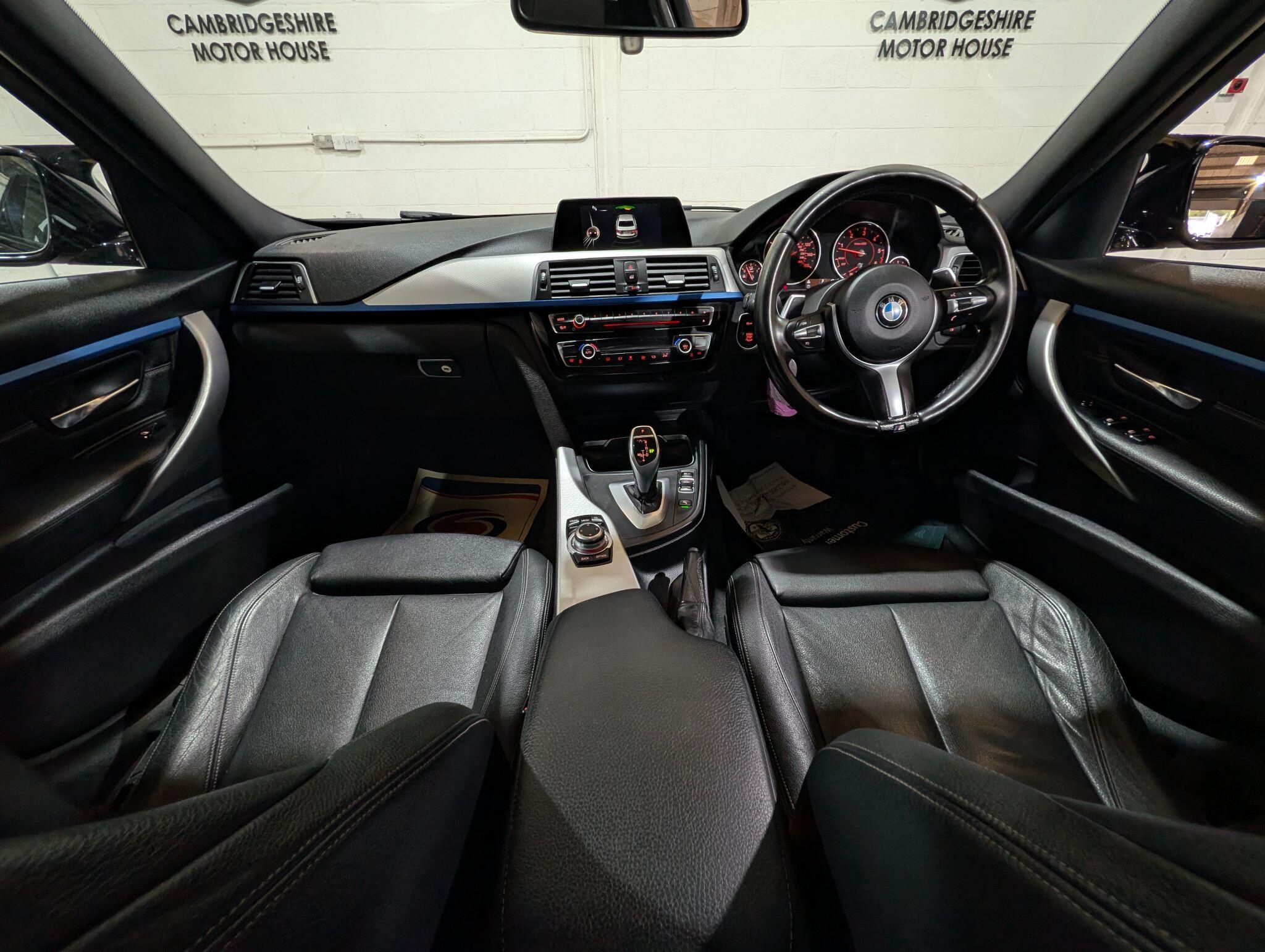BMW 3 Series view 20