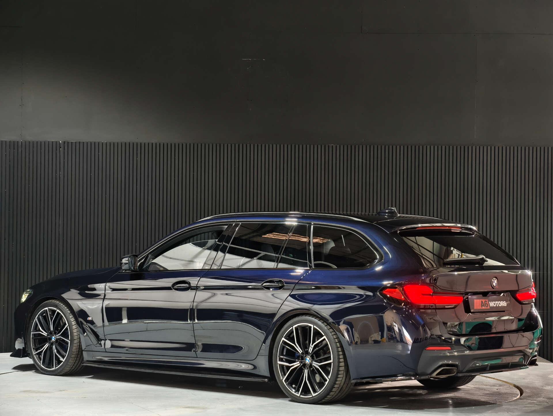 BMW 5 Series view 14
