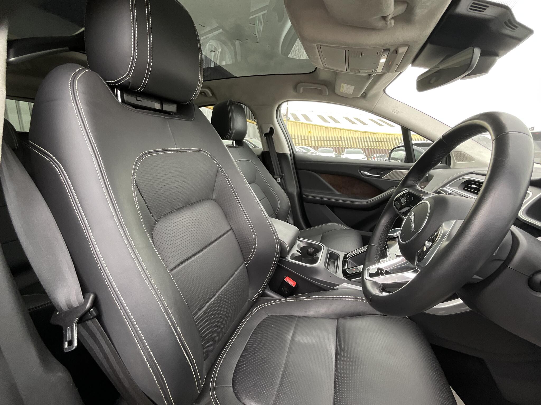 Jaguar I-Pace view 8
