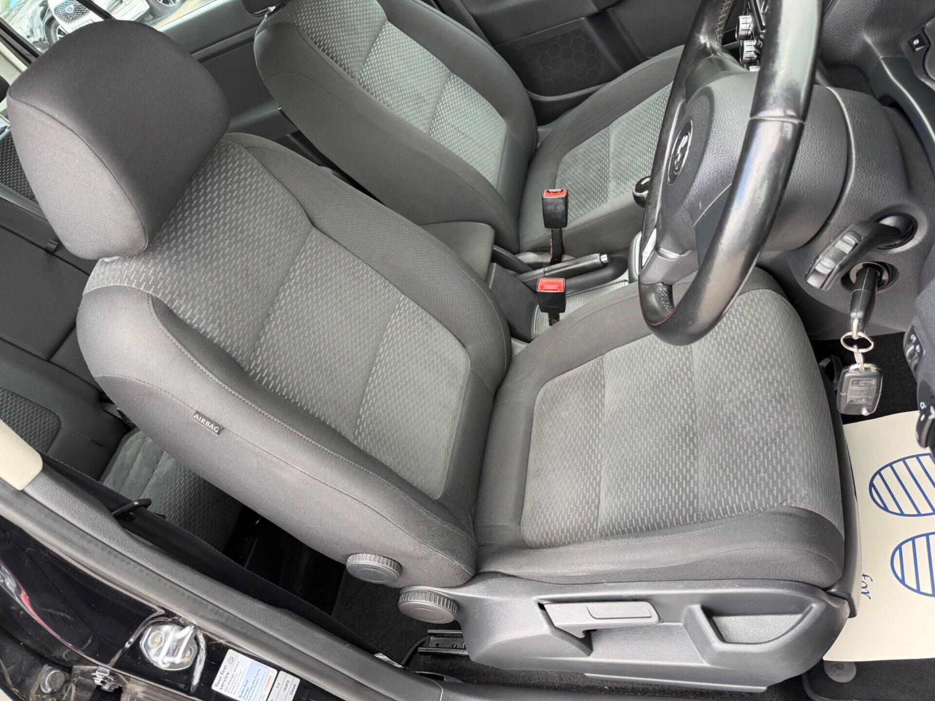 Volkswagen Golf Plus view 29