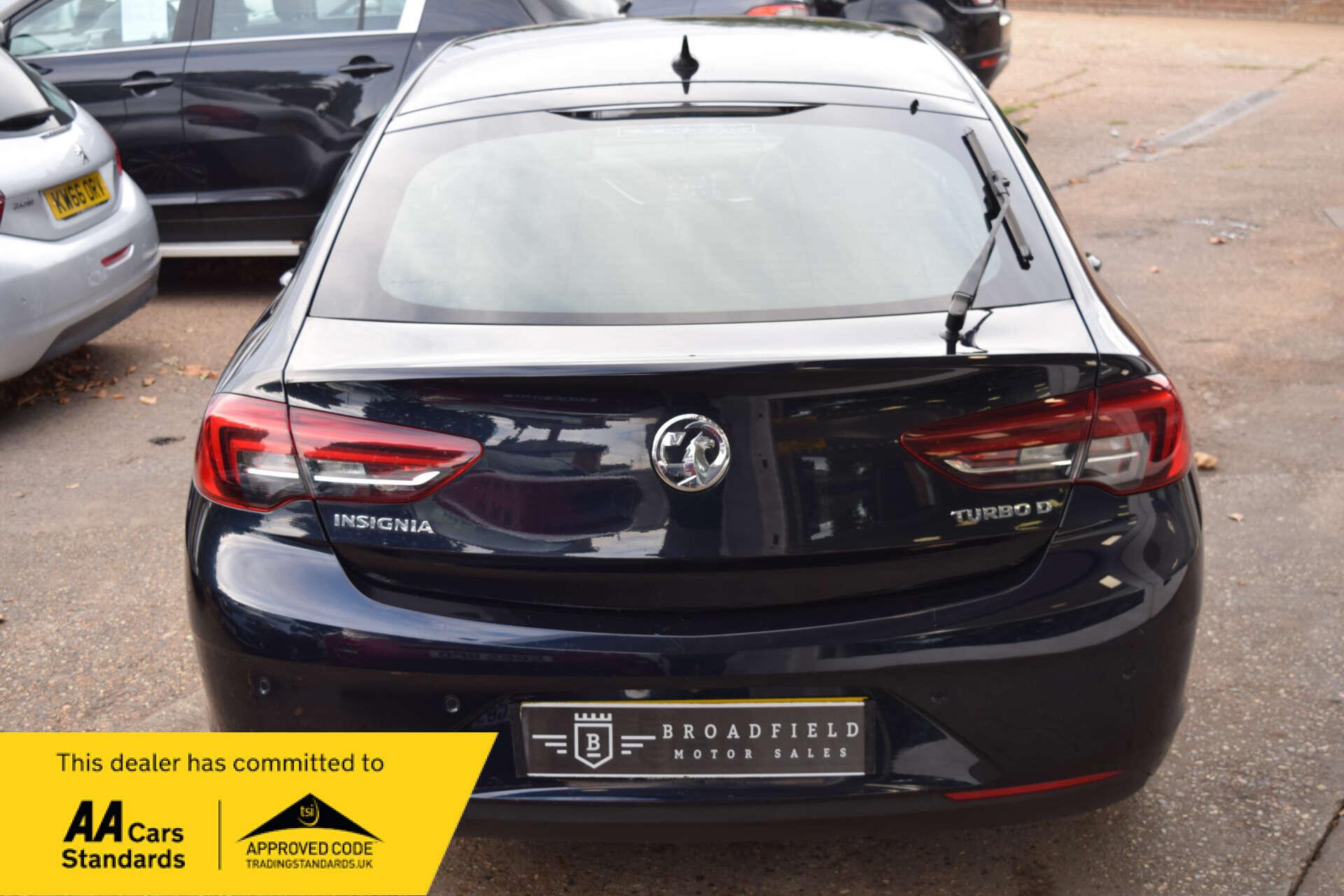 Vauxhall Insignia view 4
