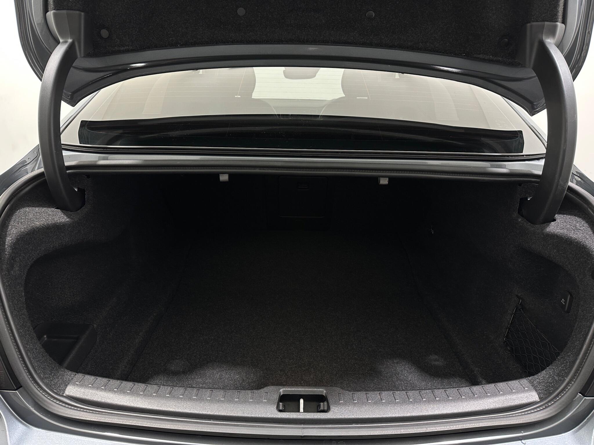 Volvo S60 view 46
