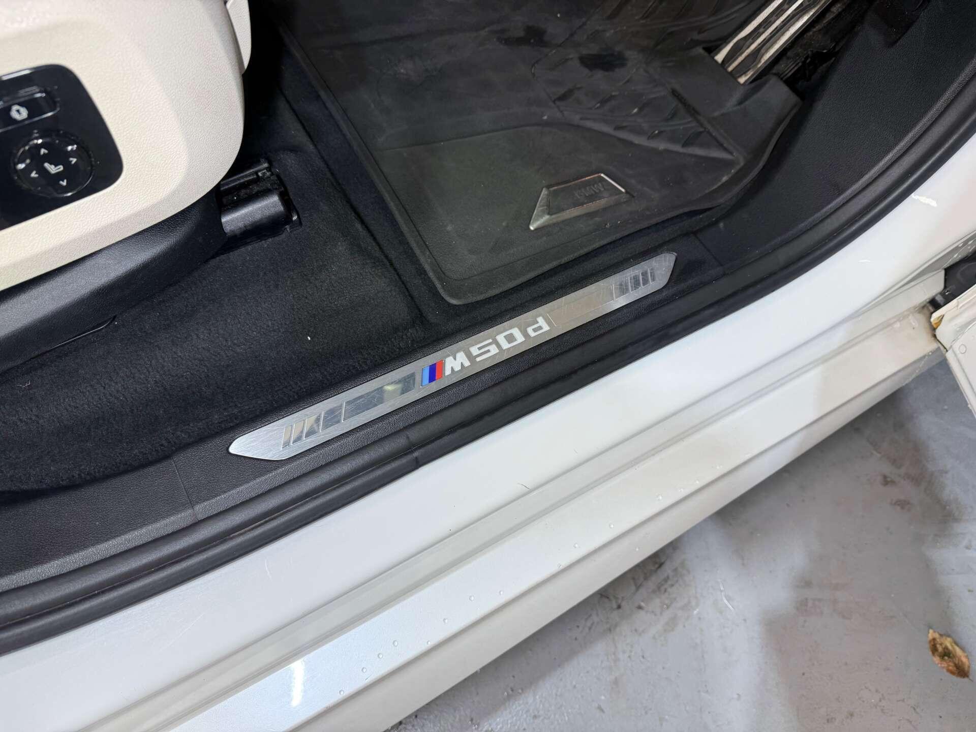 BMW X5 view 40