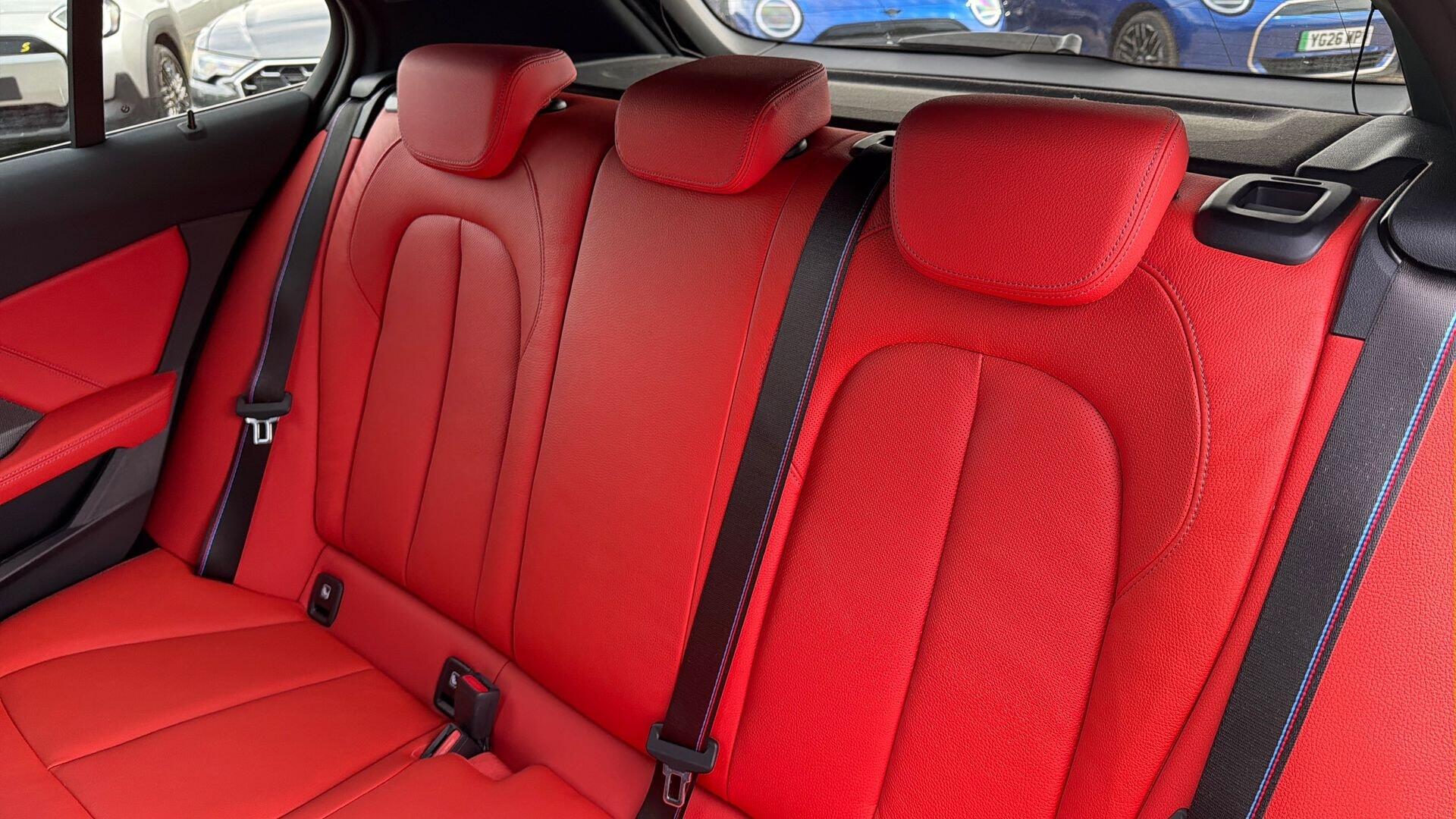 BMW 1 Series view 12