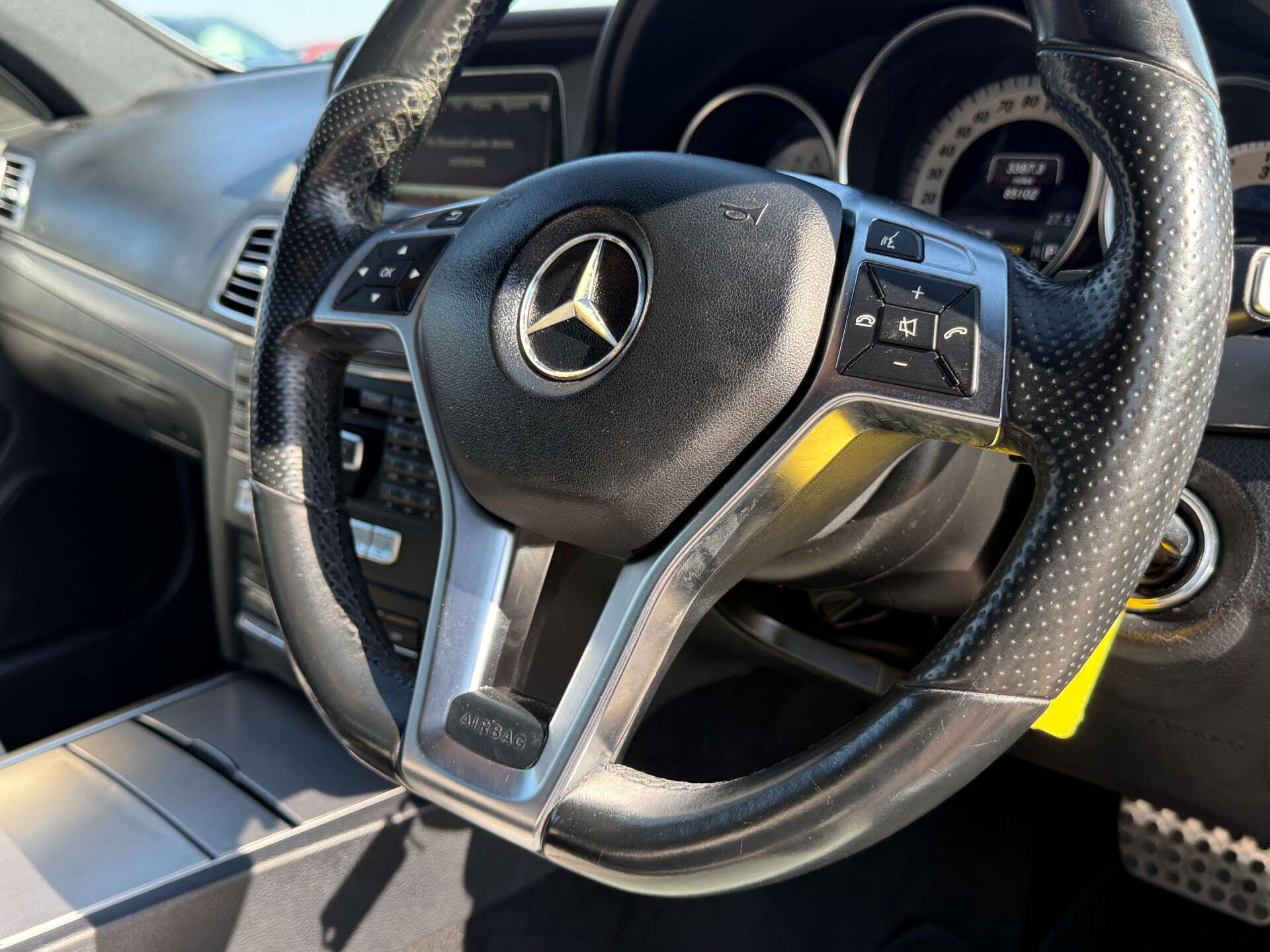 Mercedes-Benz E-Class view 38