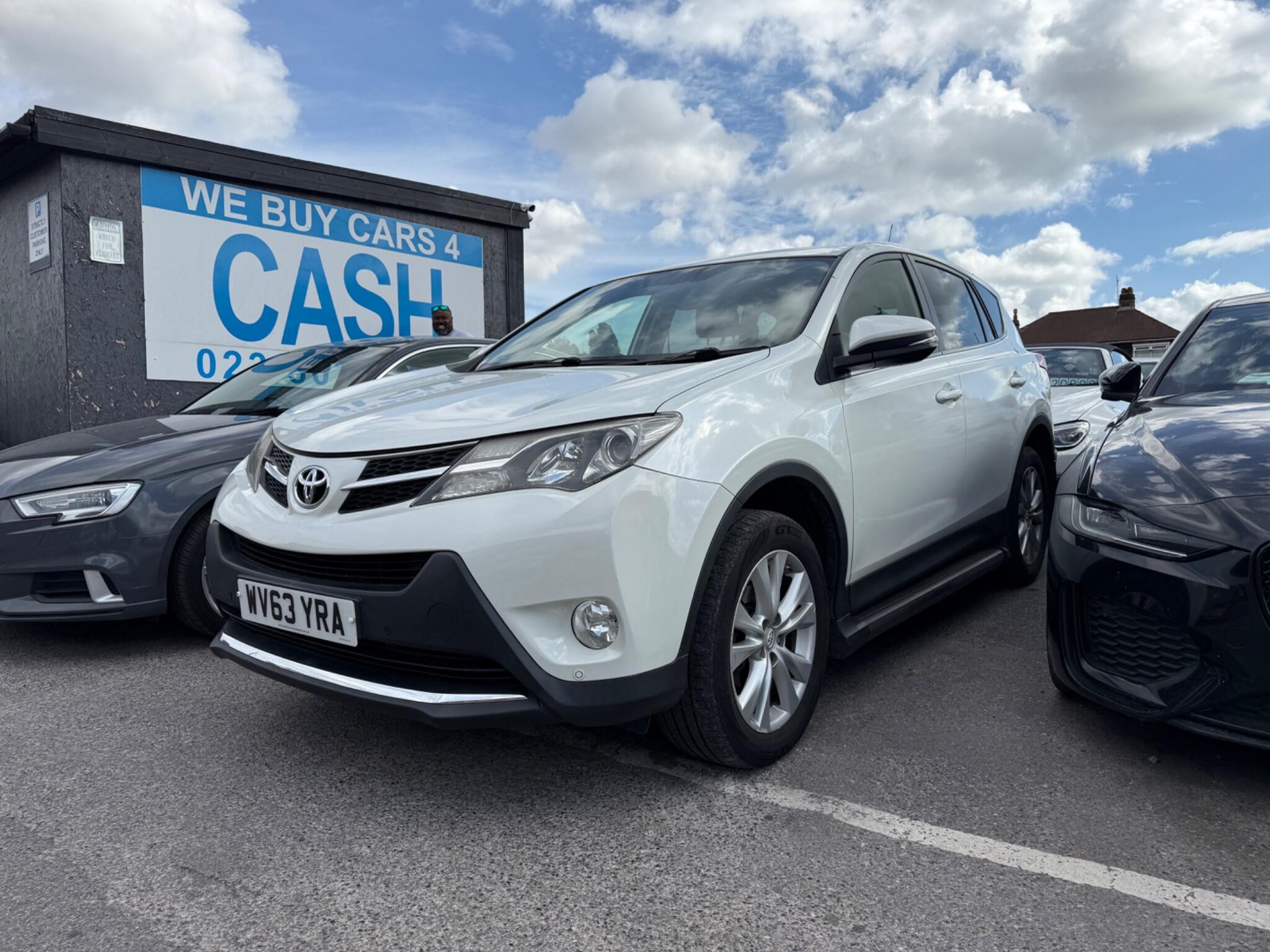 Toyota Rav4 view 17