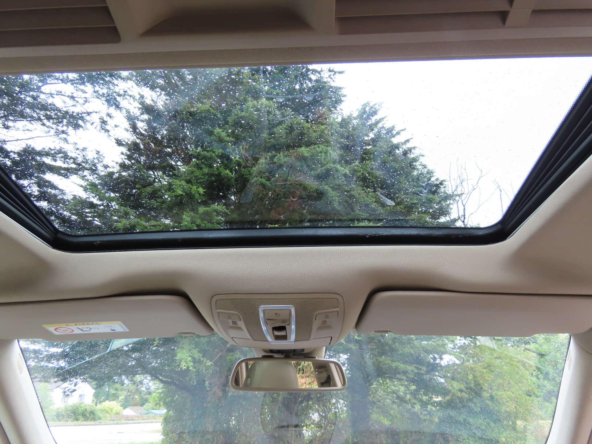 Mercedes-Benz GL view 11