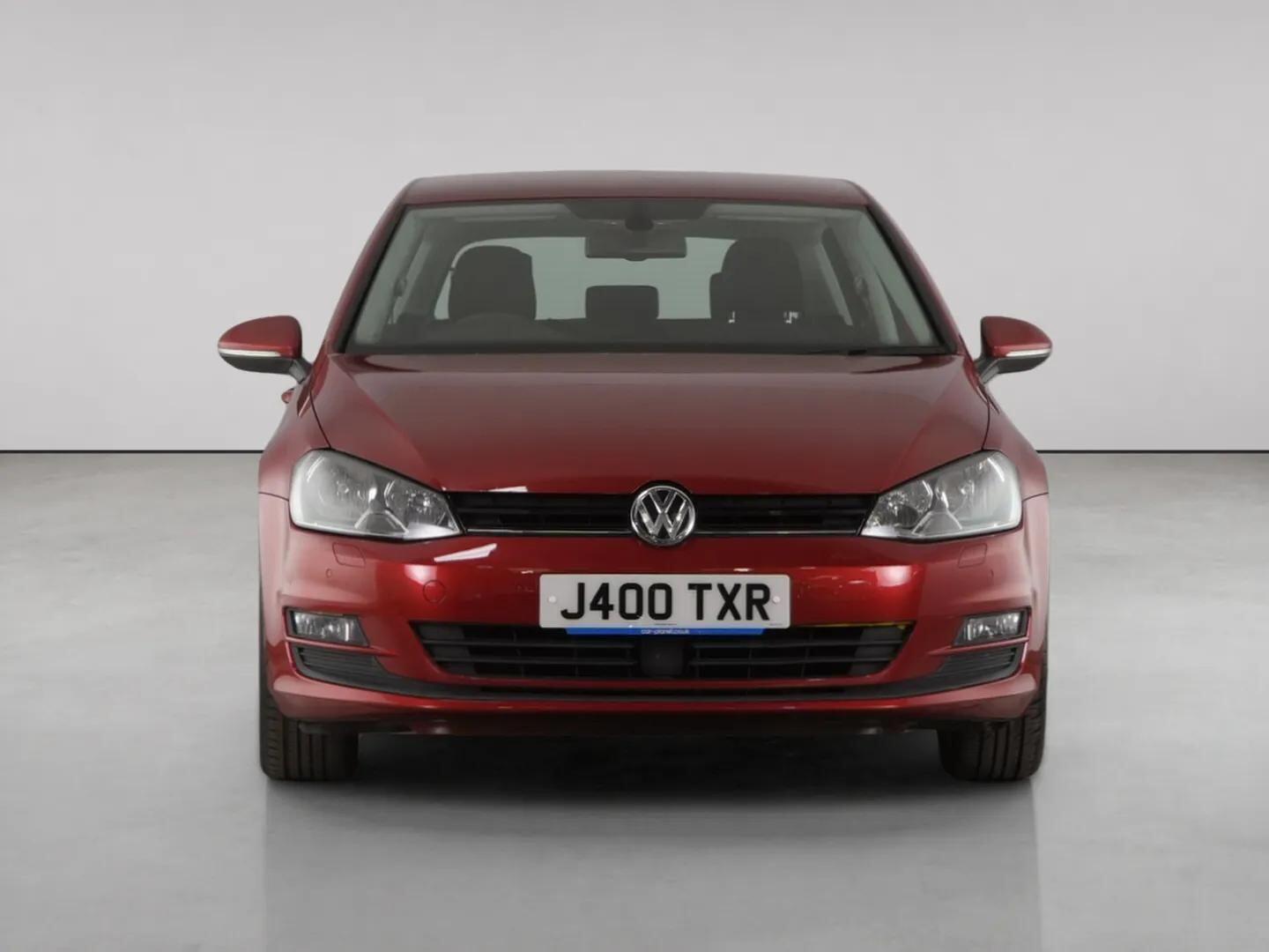 Volkswagen Golf view 4