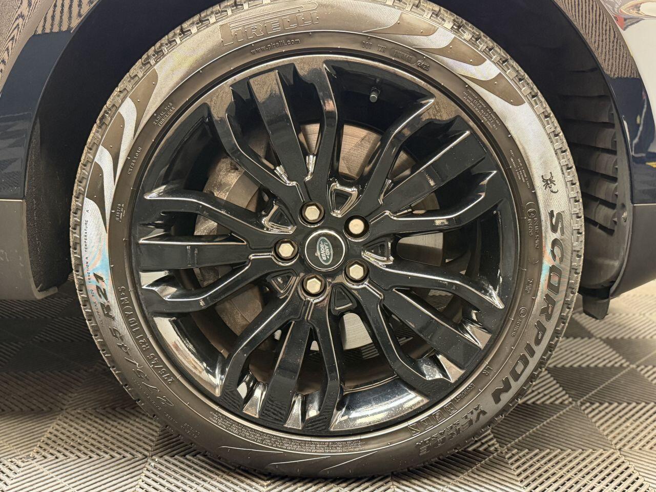 Land Rover Range Rover Sport view 10