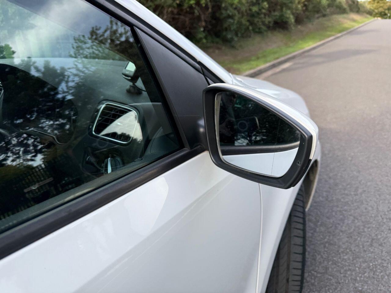 Volkswagen Polo view 19