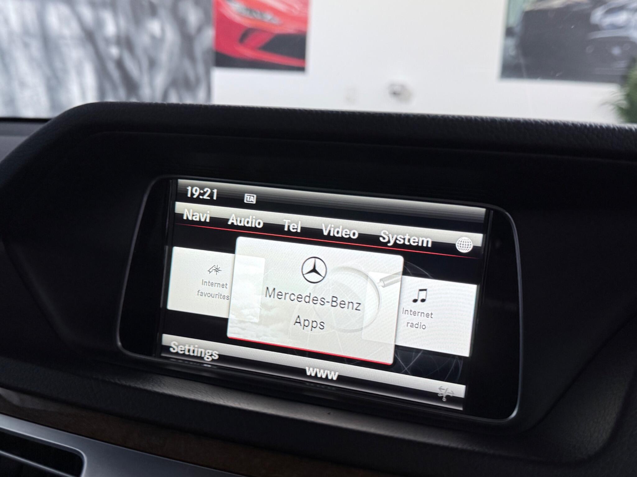 Mercedes-Benz E-Class view 42