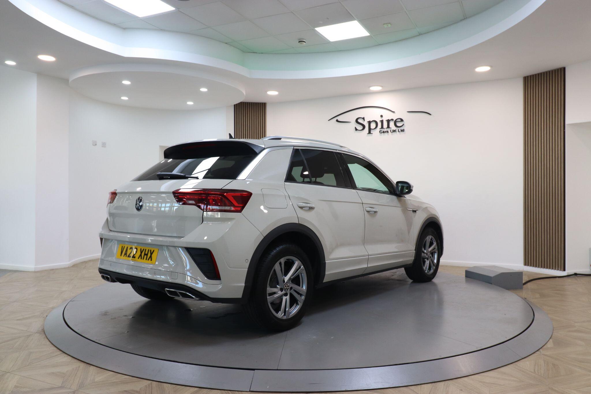 Volkswagen T-Roc view 6